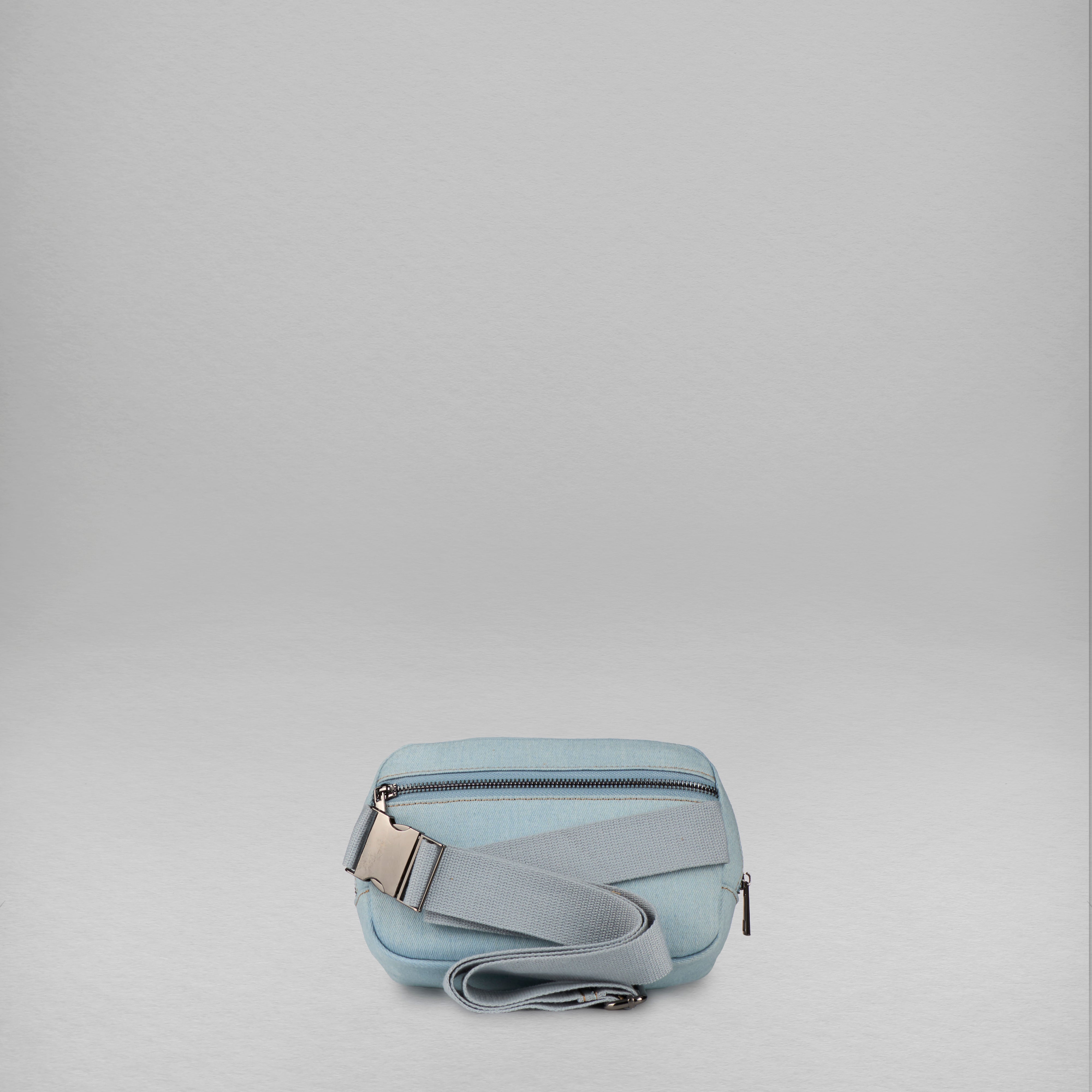 1.5L Crossbody Pack Classic Denim