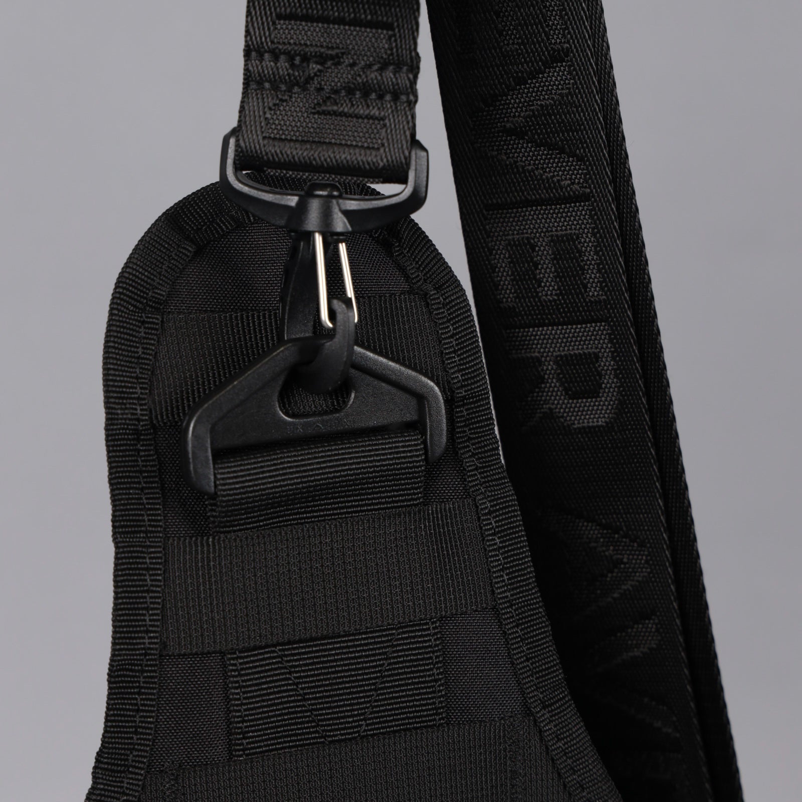 Borsa tattica 9L Alpha nera