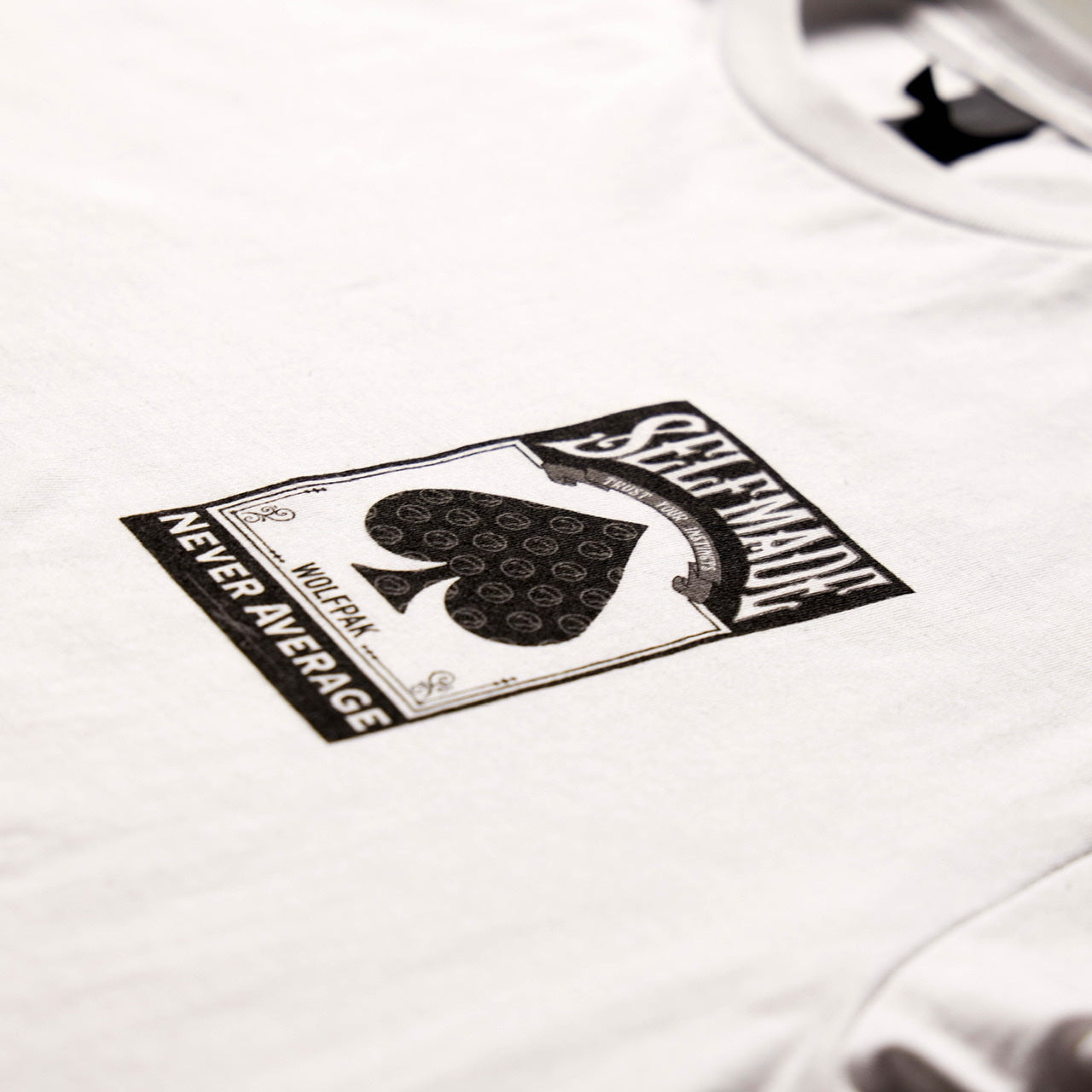 T-shirt auto-fabriqué jamais moyen