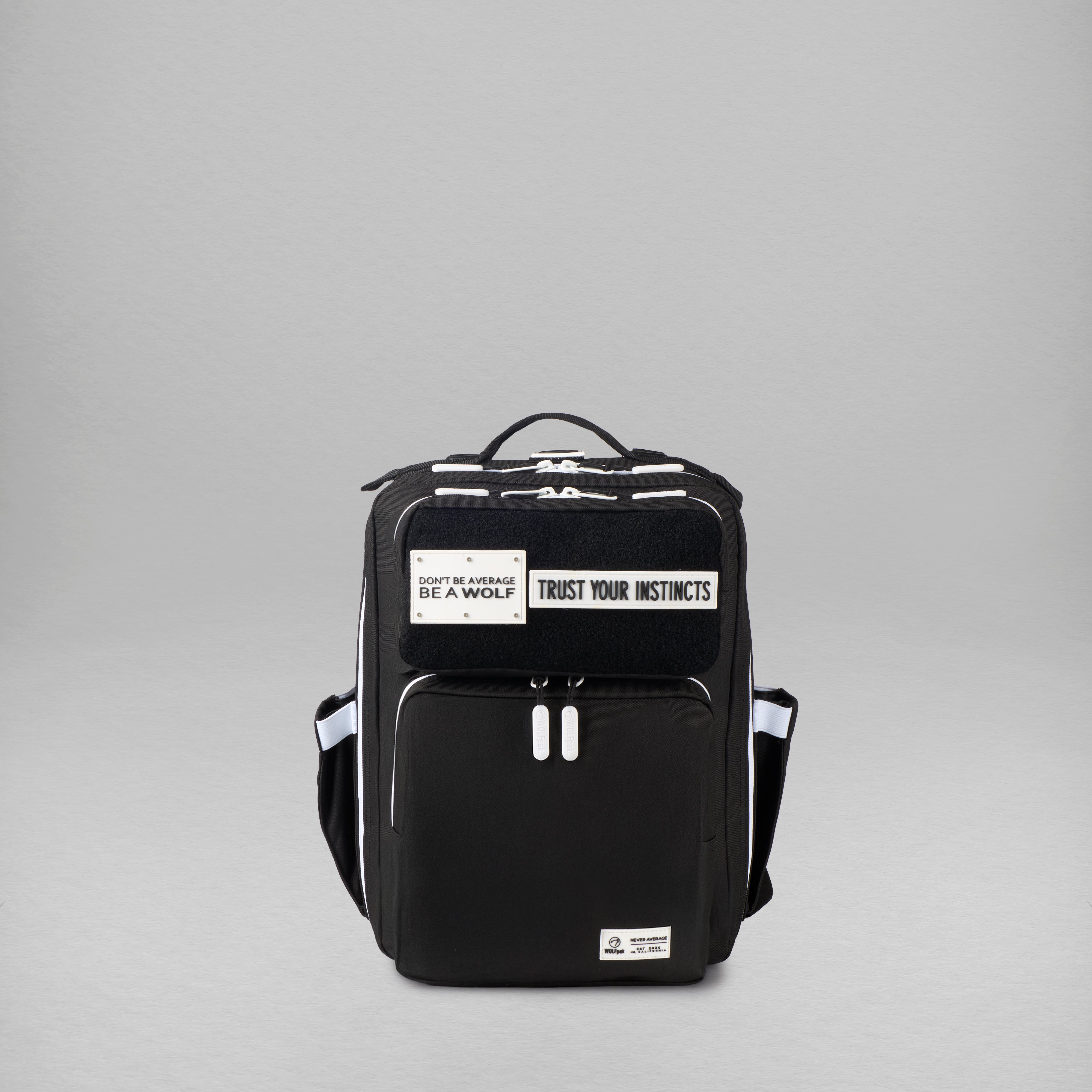 15L Rucksack Alpha Schwarz Weiße Akzente