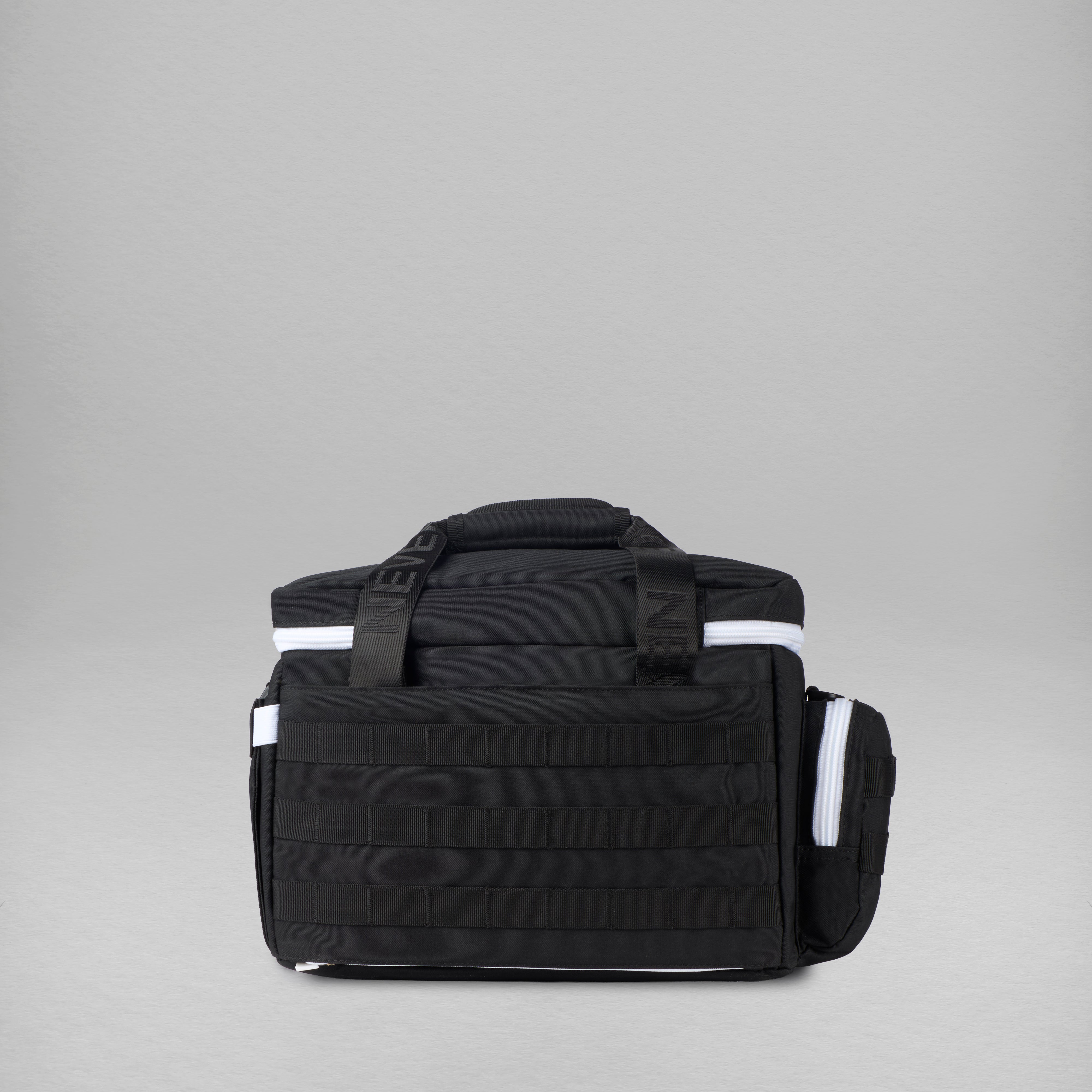 Boîte à lunch tactique Alpha noire avec accents blancs de 20 L