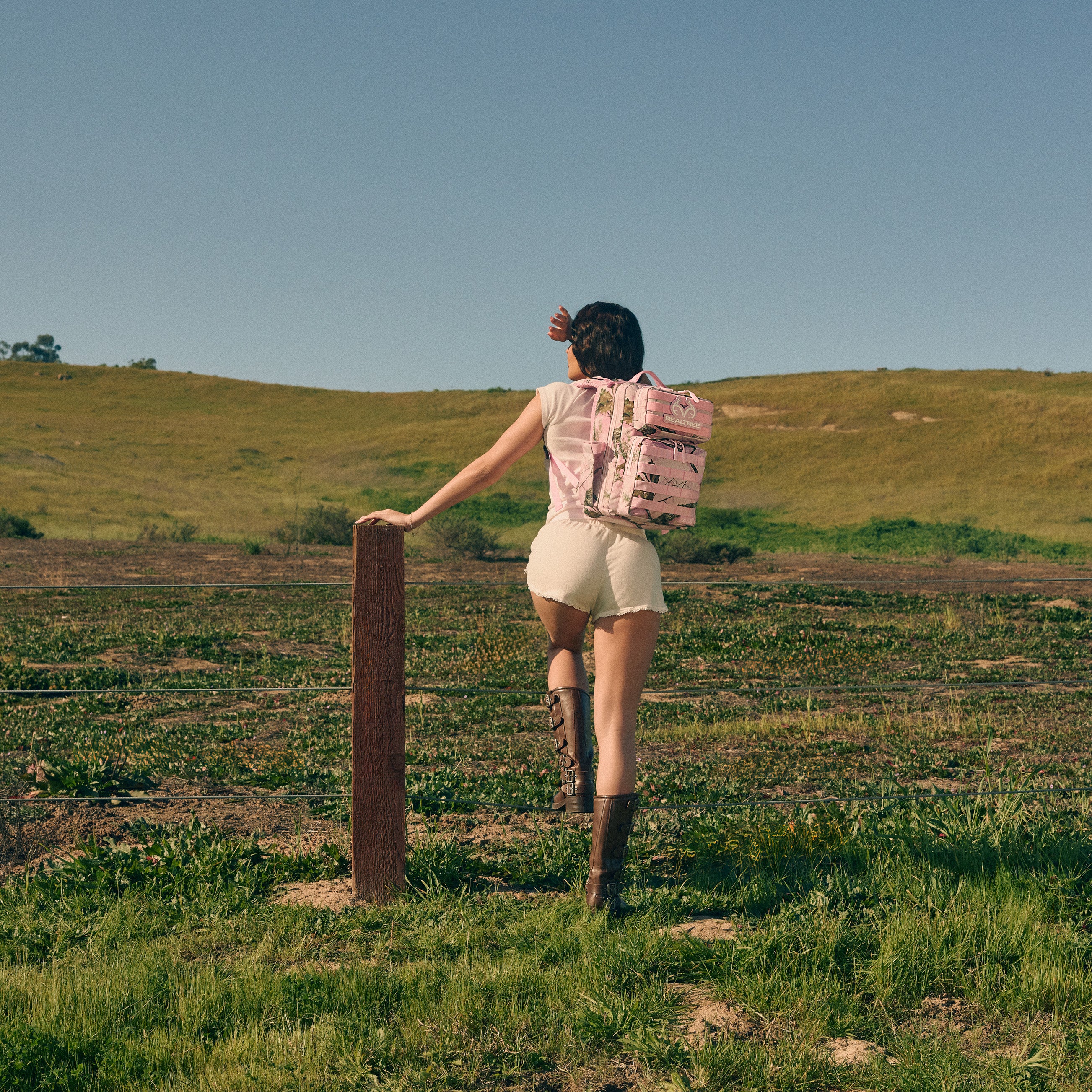 15L Tactical Backpack Realtree Flushing Pink PREVIEW