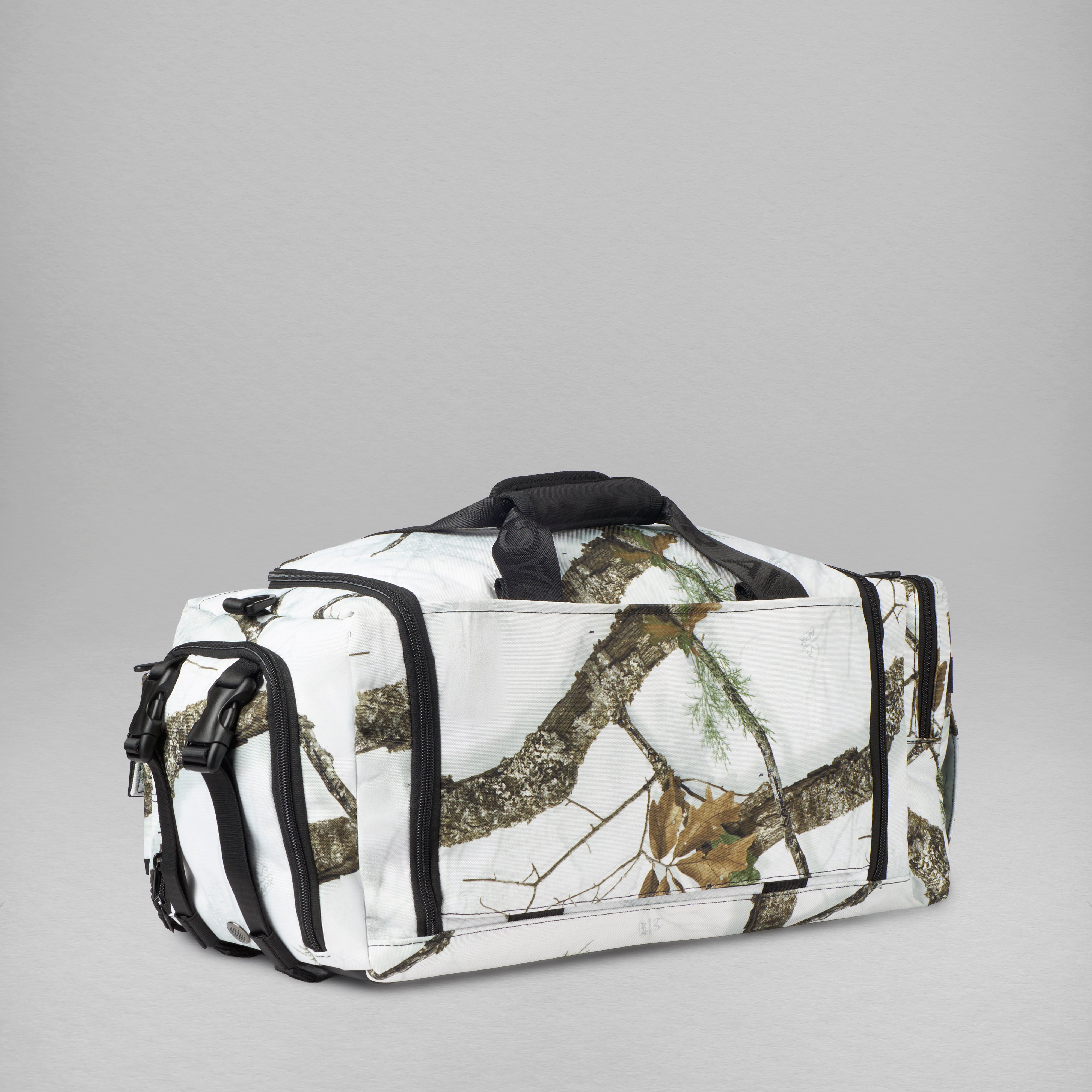 30L Perfect Duffle Bag Realtree® APX Snow