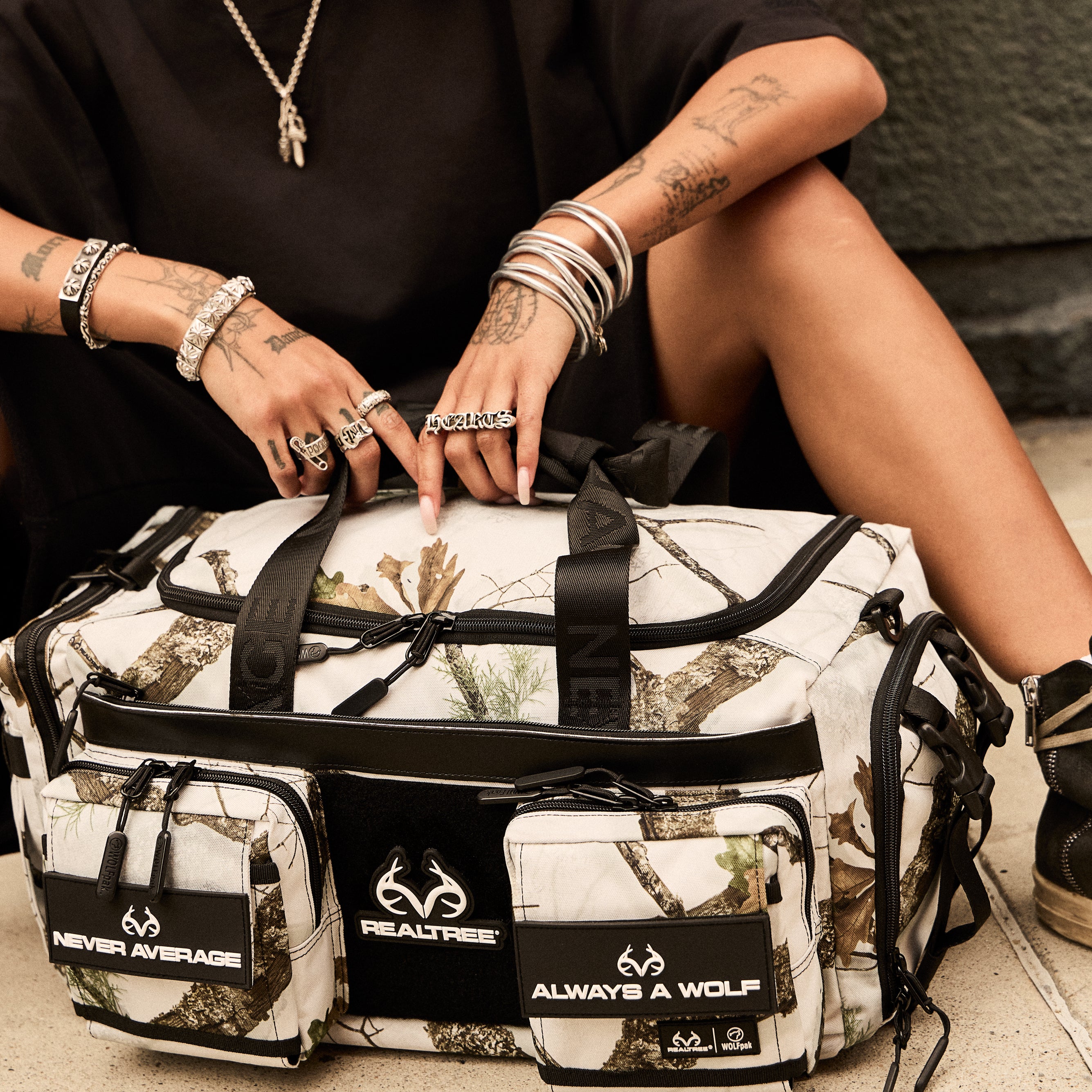 30L Perfect Duffle Bag Realtree® APX Snow