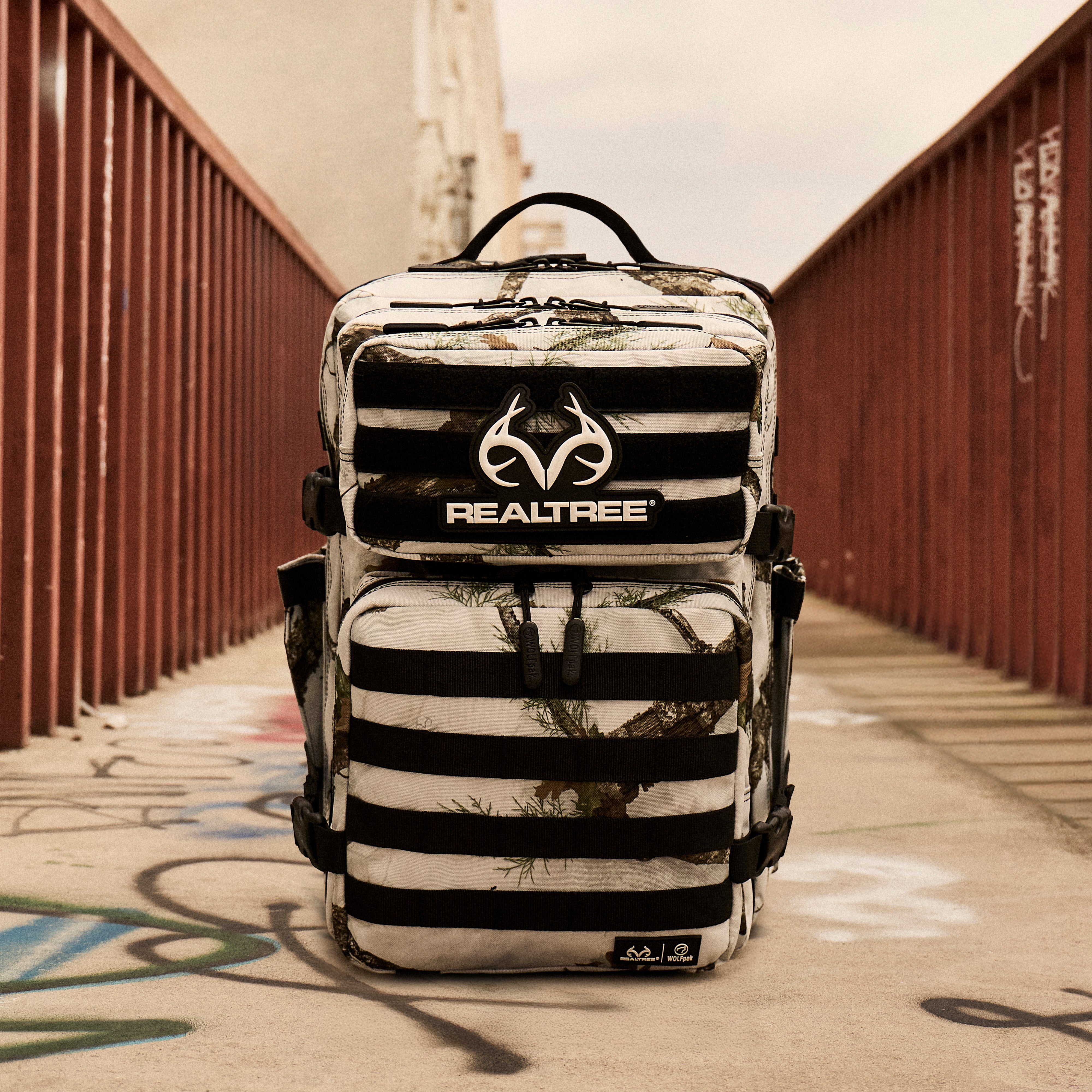 35L Backpack Realtree® APX Snow