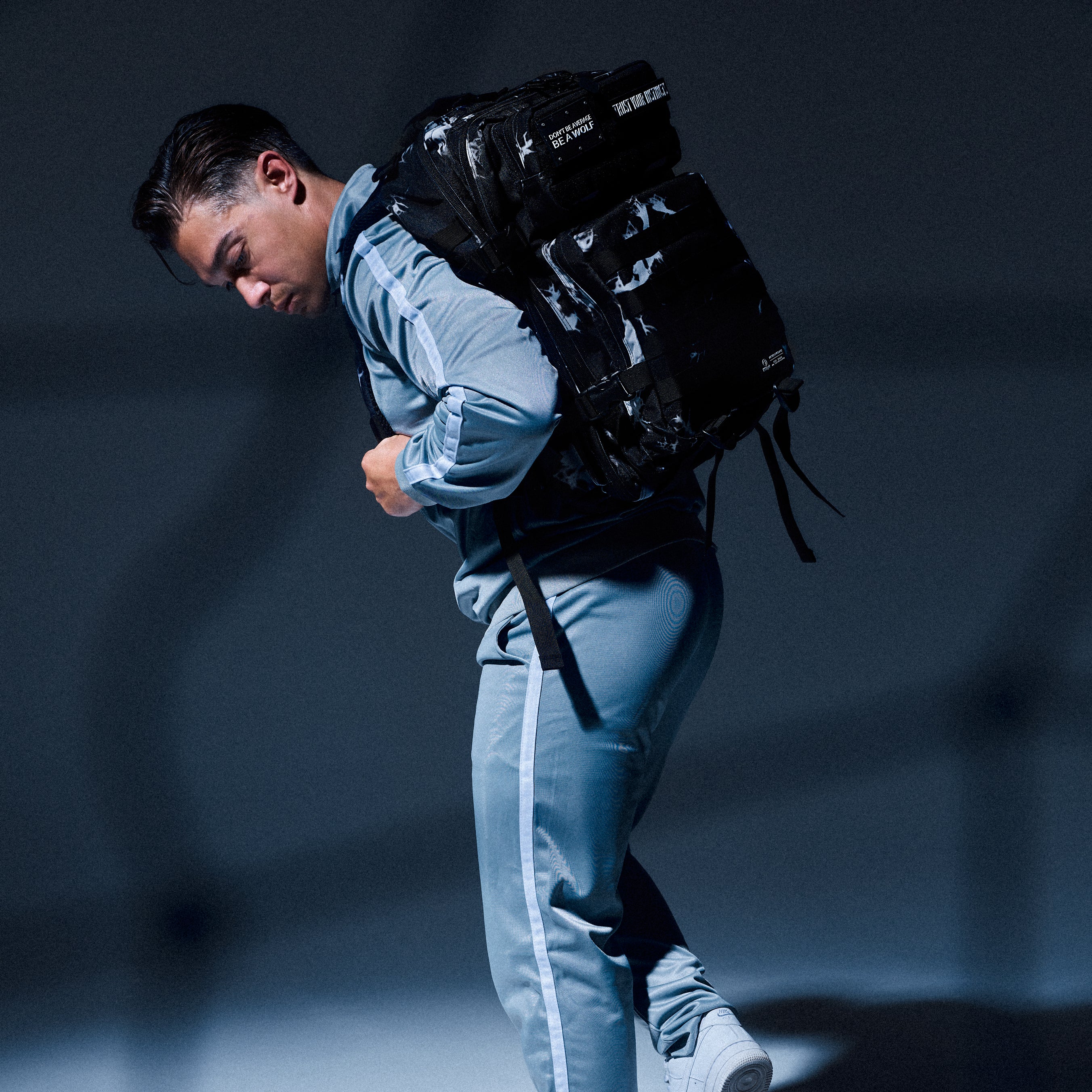 45L Backpack Black Lightning