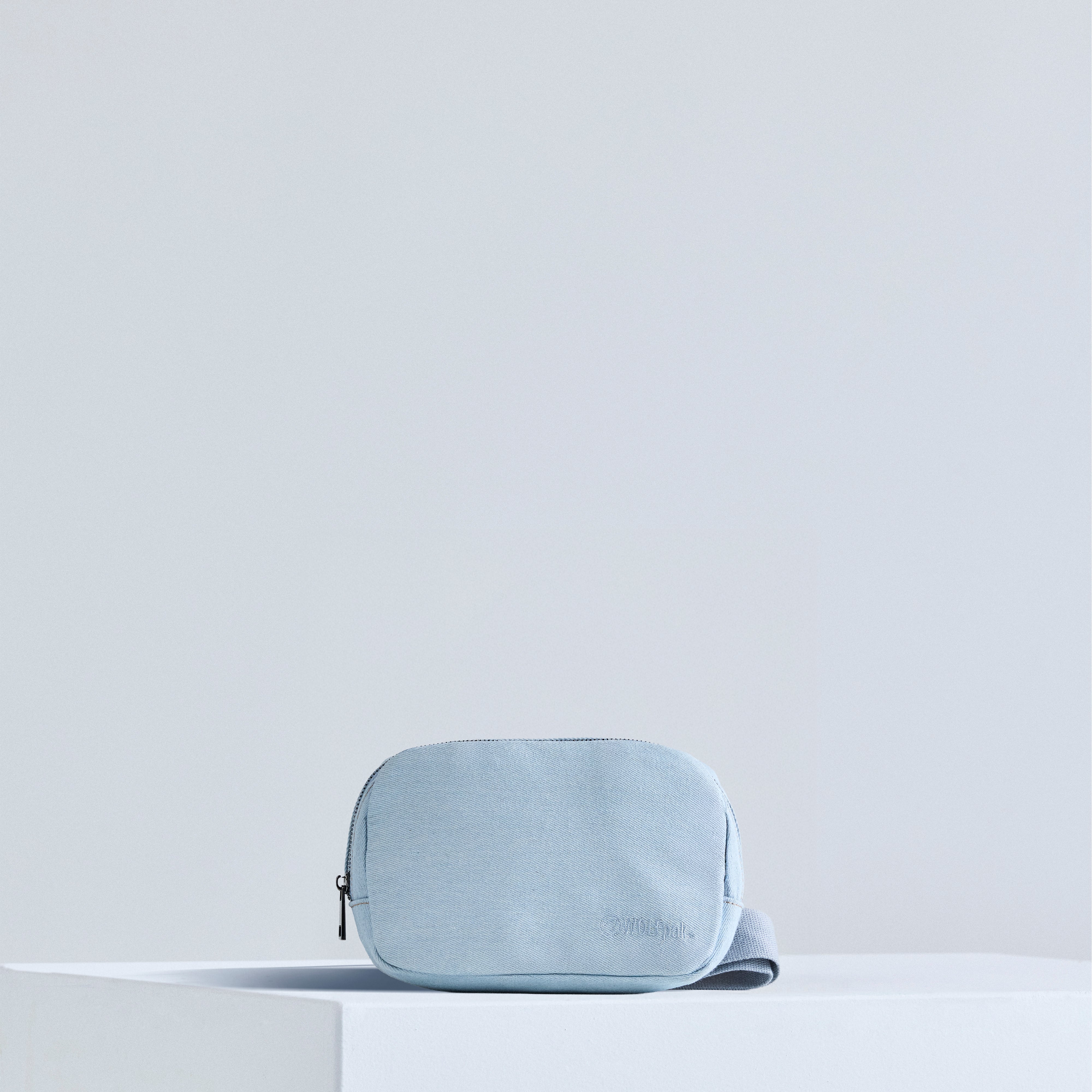 1.5L Crossbody Pack Classic Denim