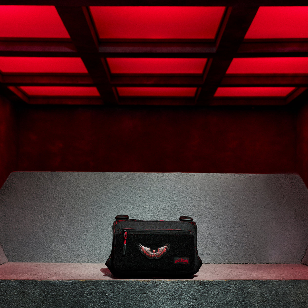 Utility Chest Pack Deathwing Red