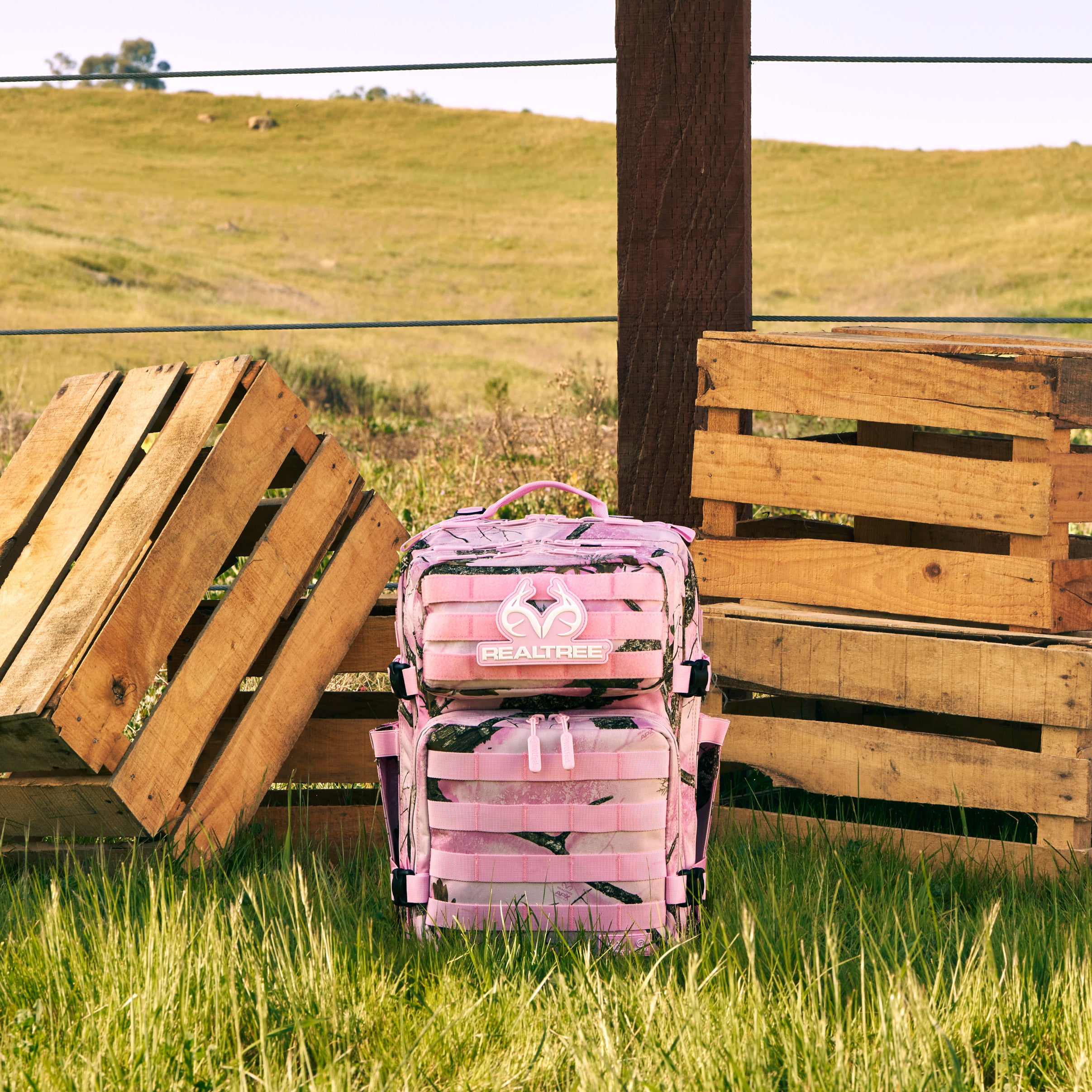 35L Backpack Realtree Flushing Pink PREVIEW