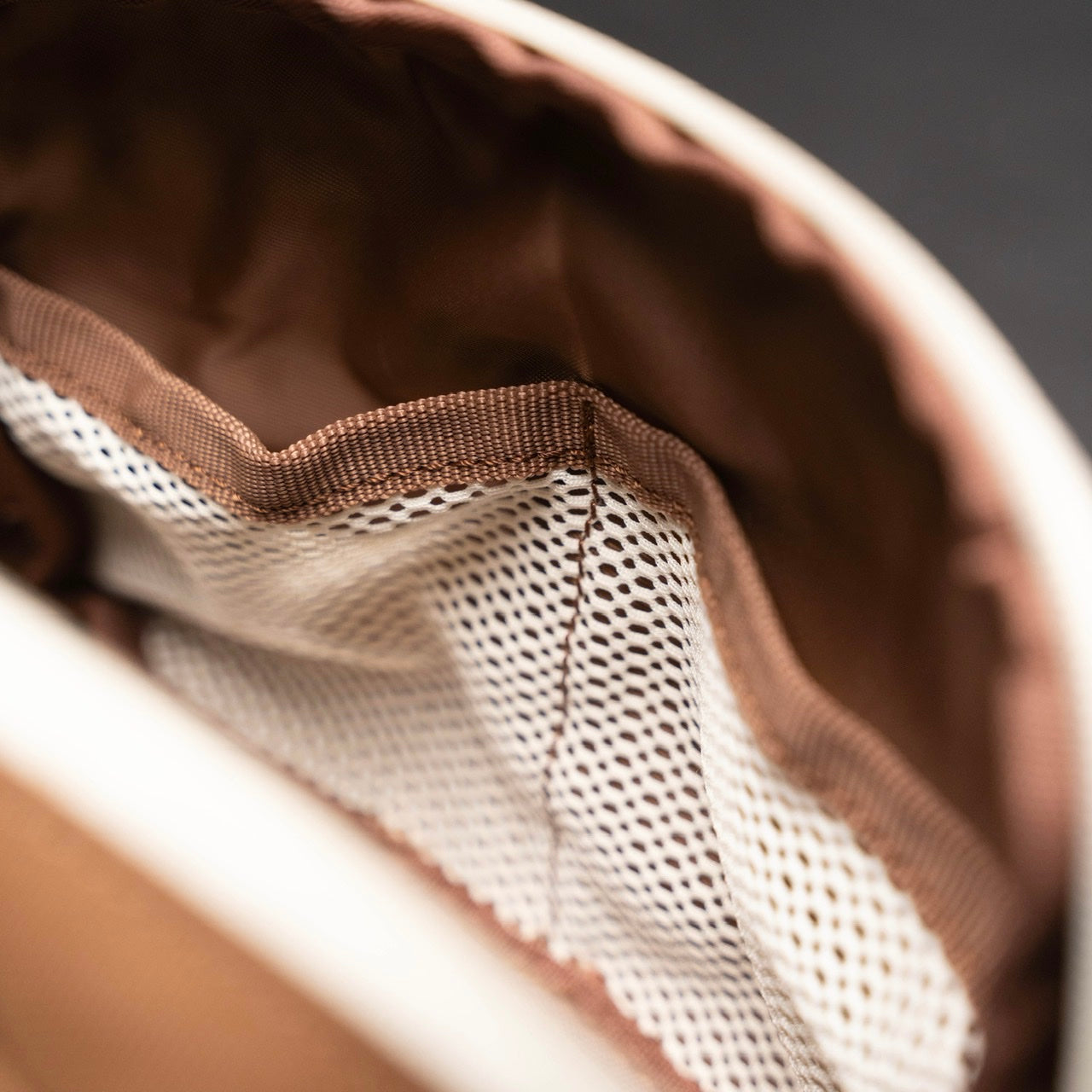 Crossbody Pack Cocoa