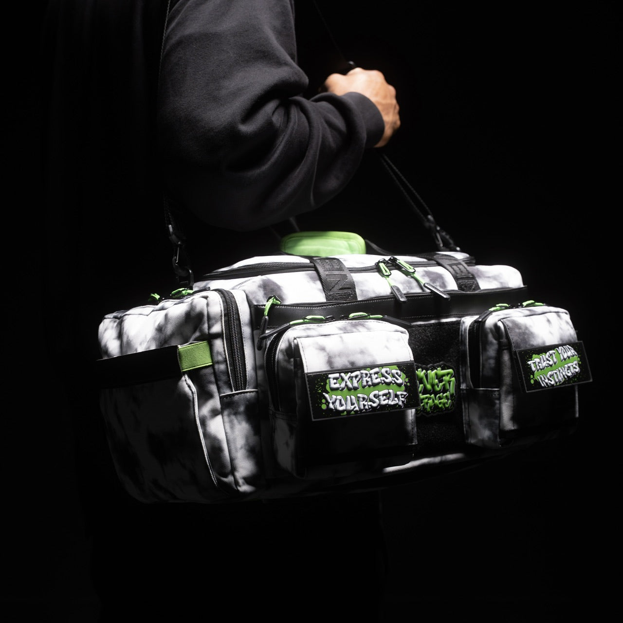30L Perfect Duffle Bag Graffiti Green