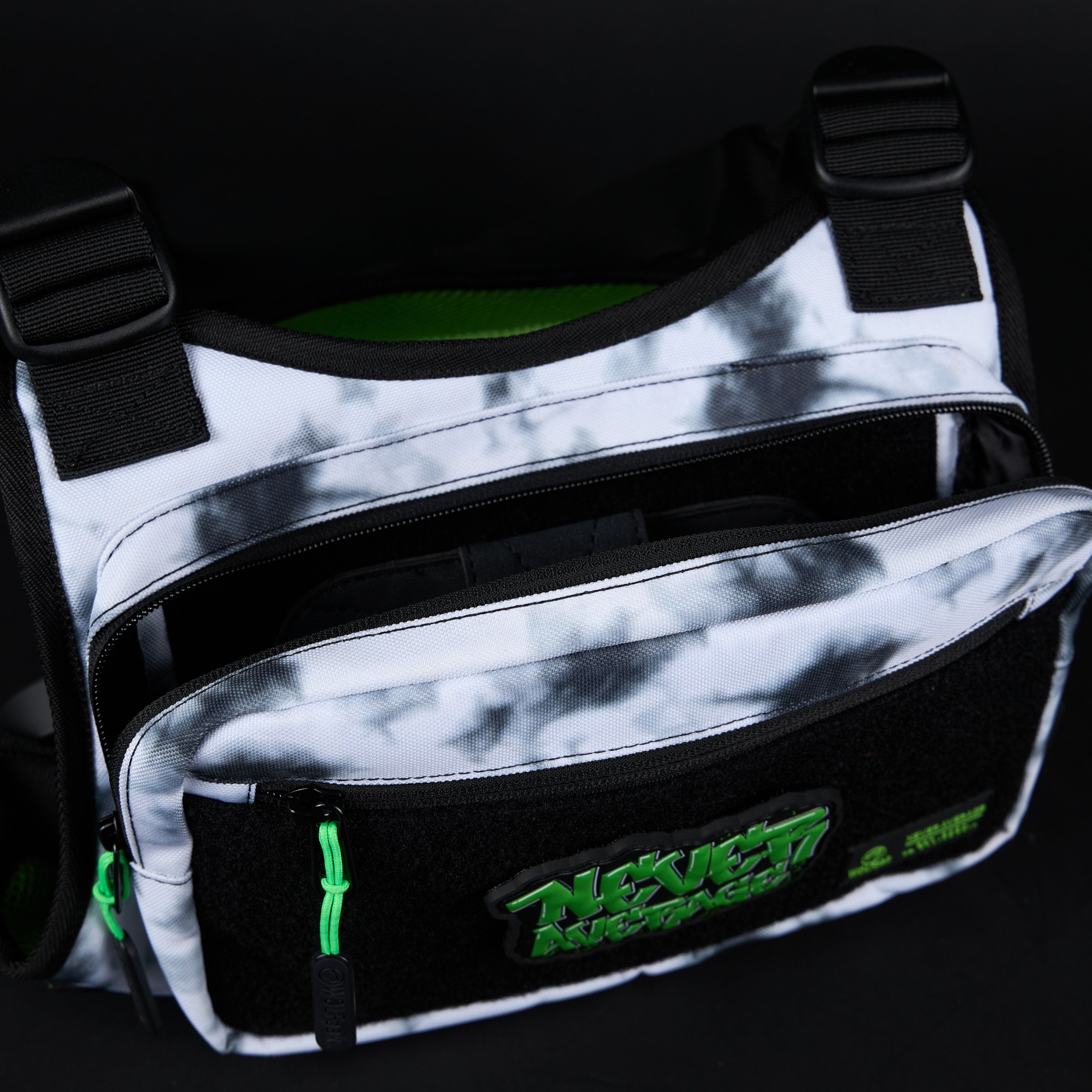 Utility Chest Pack Graffiti Green