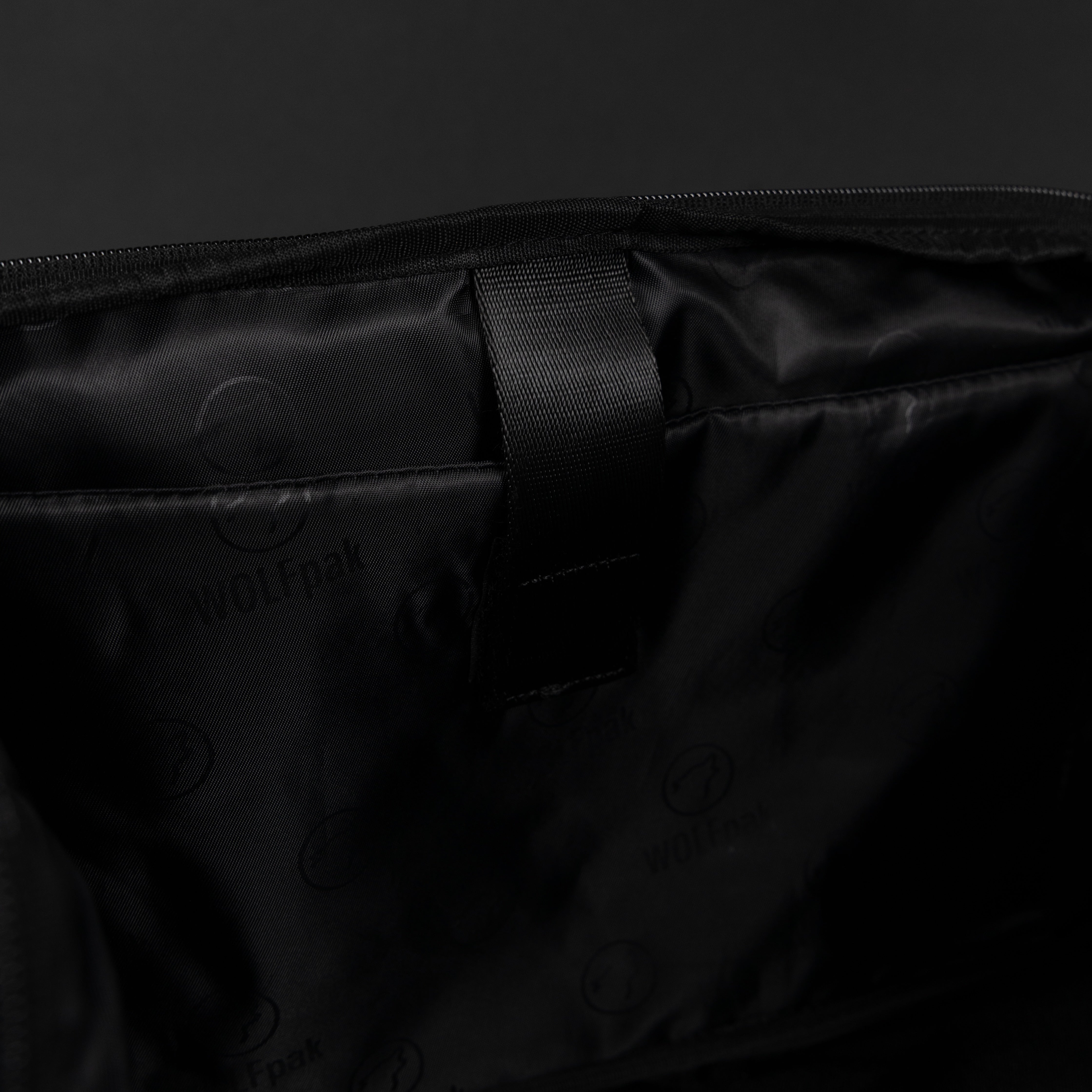 30L Perfect Meal Management Duffle Bag Alpha Black