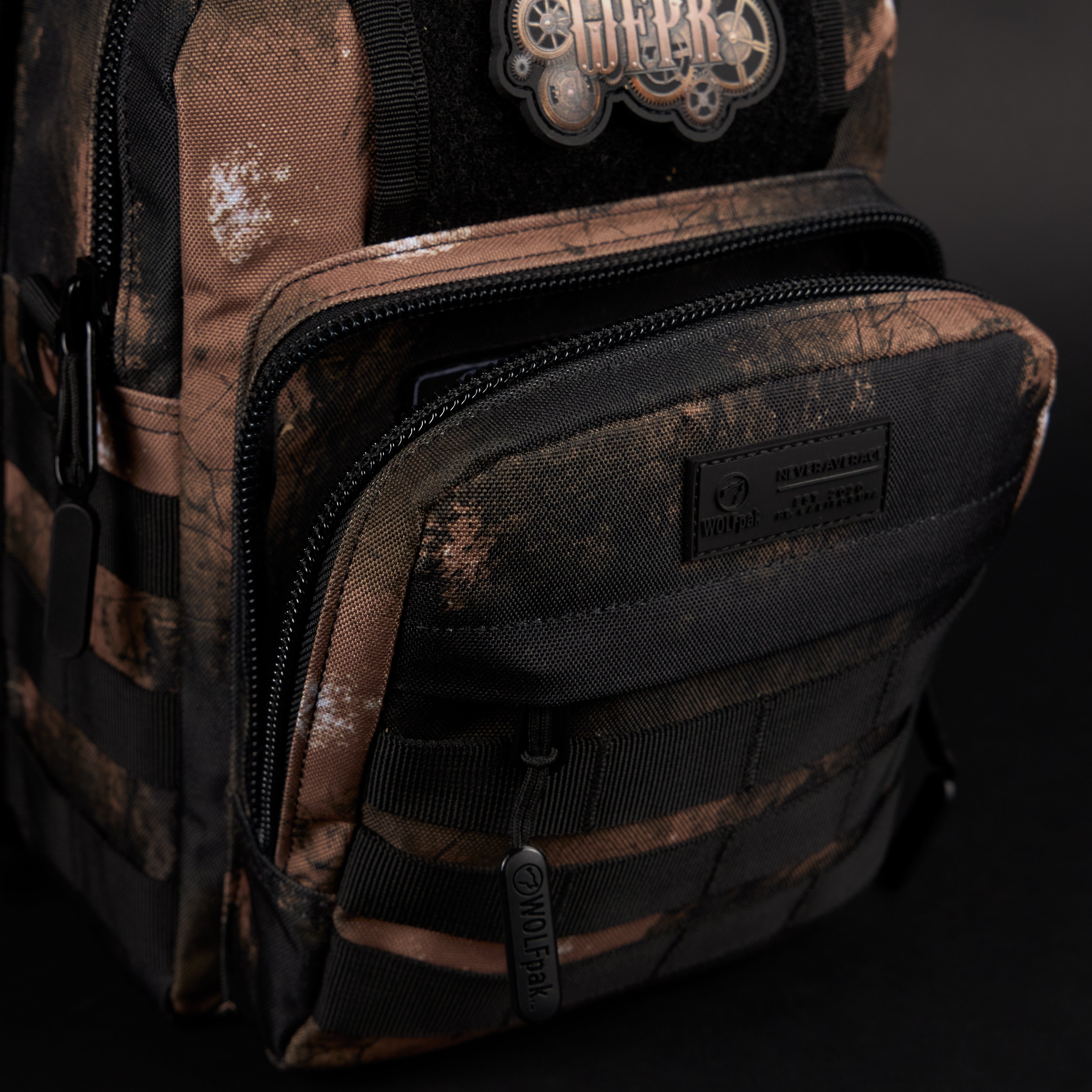 9L タクティカル・スリングバッグ アルファブラック