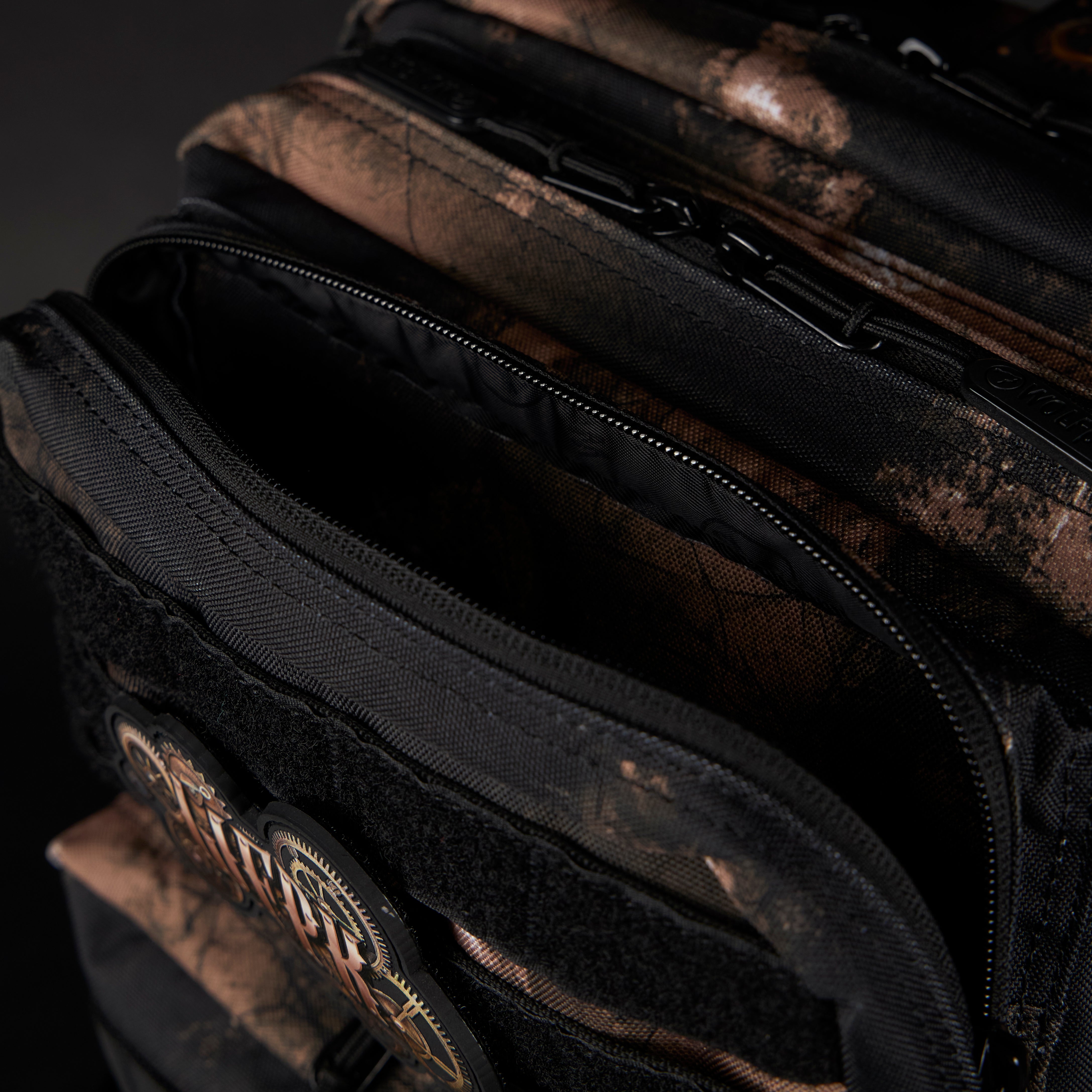 45L Backpack Black Steampunk