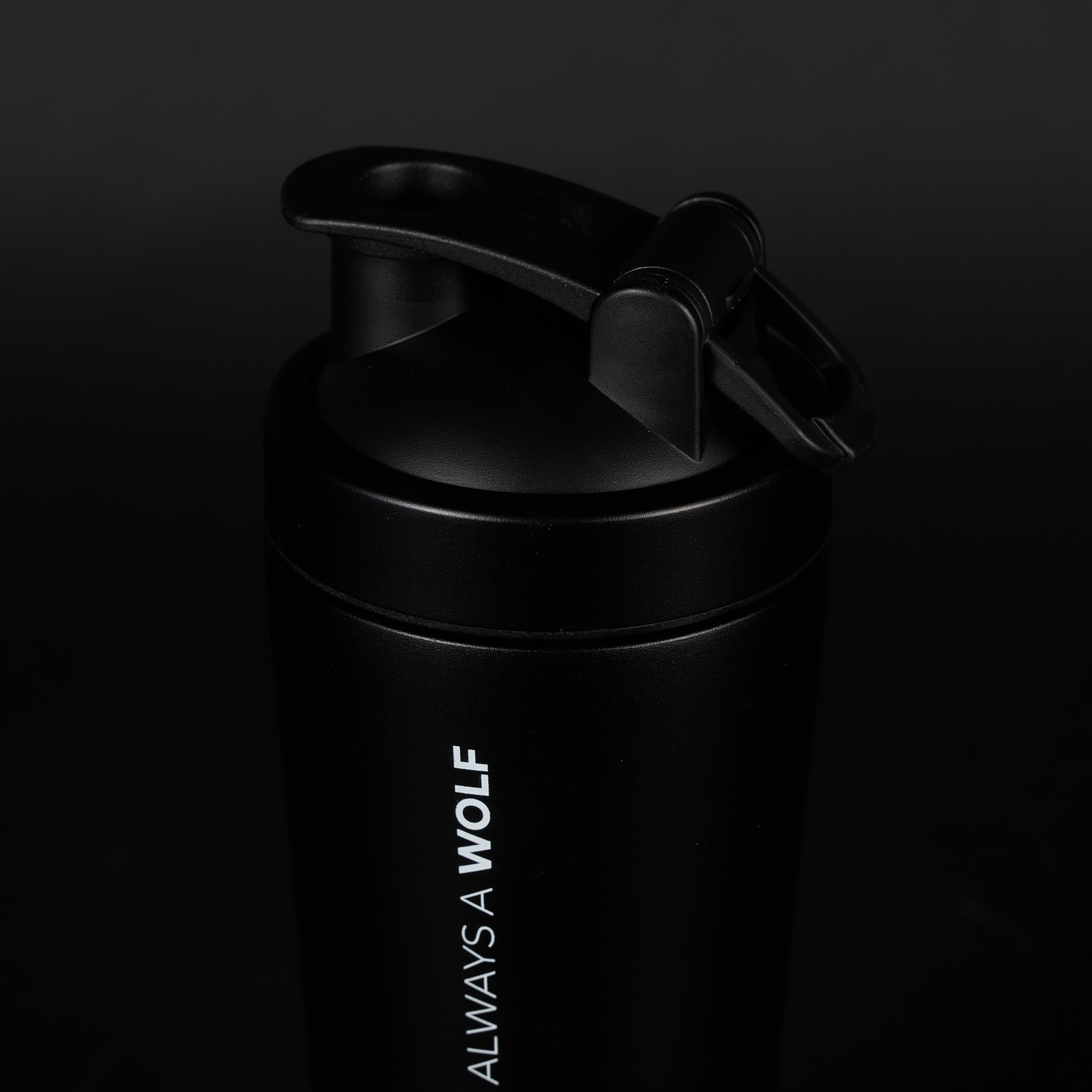 Alpha Black Shaker