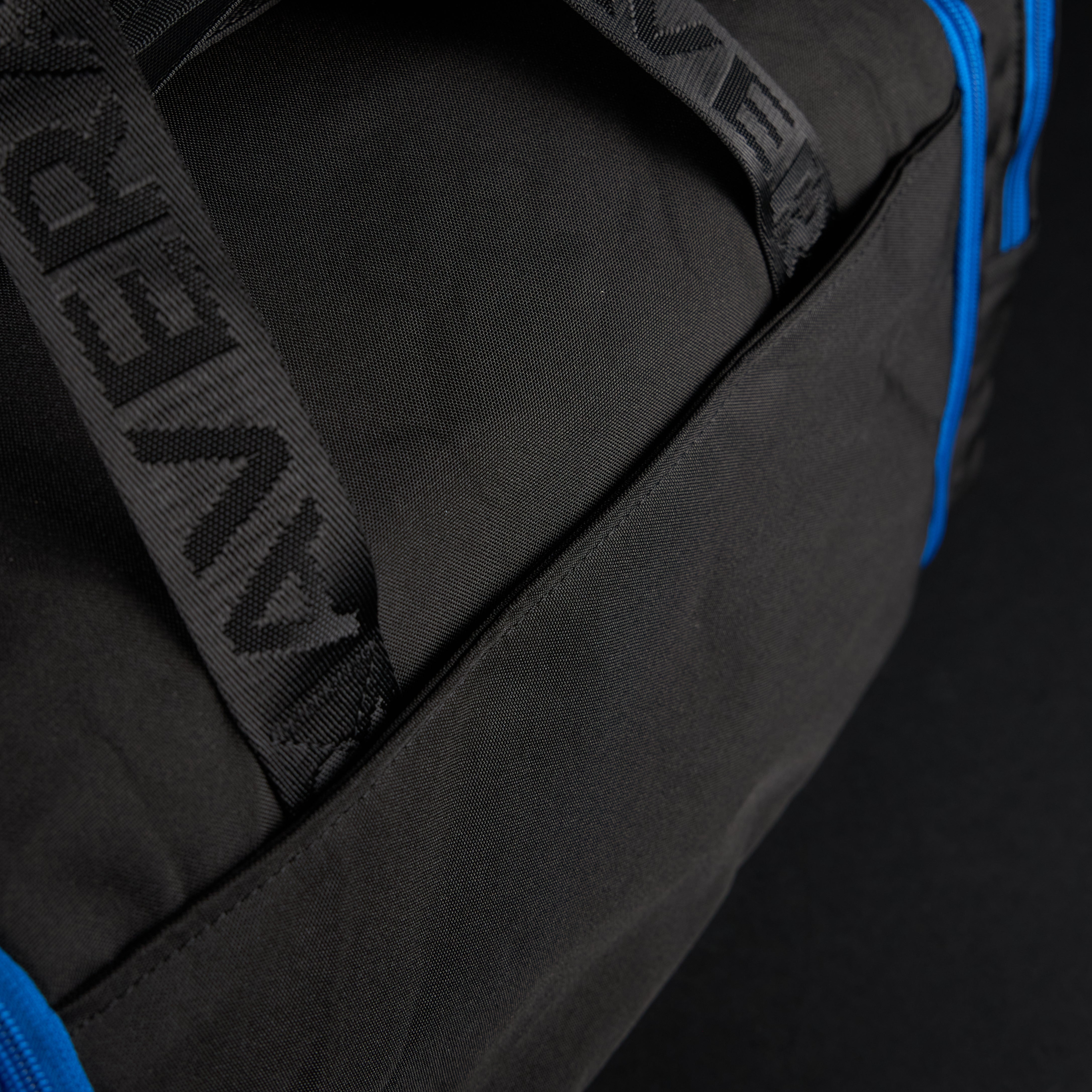 30L Perfect Duffle Bag Blue Wolf