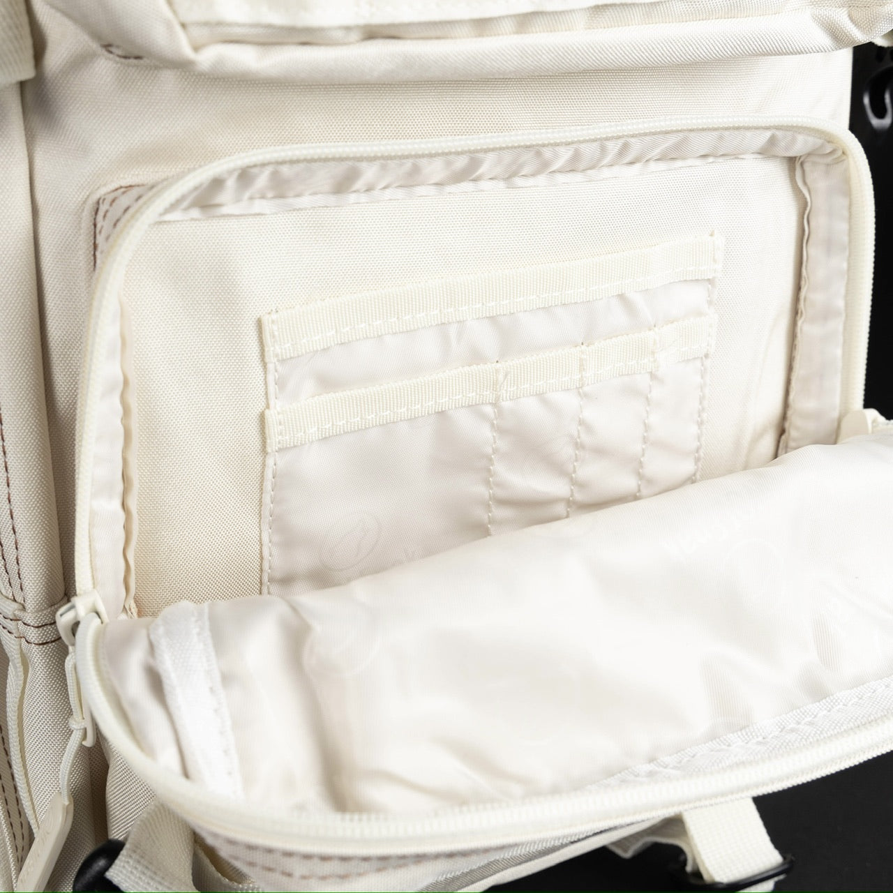 35L Backpack Vanilla