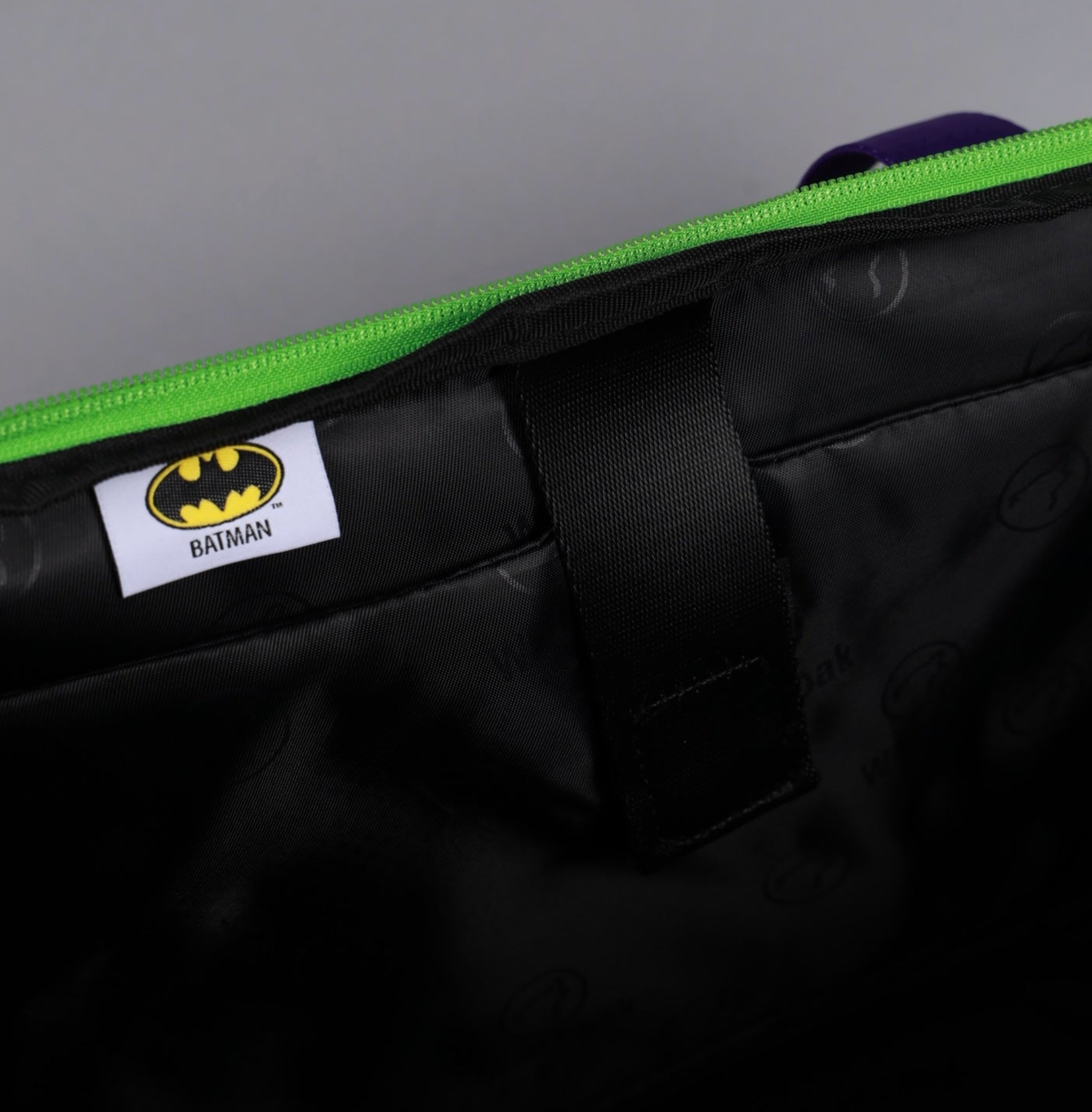 30L Perfect Duffle Bag Joker
