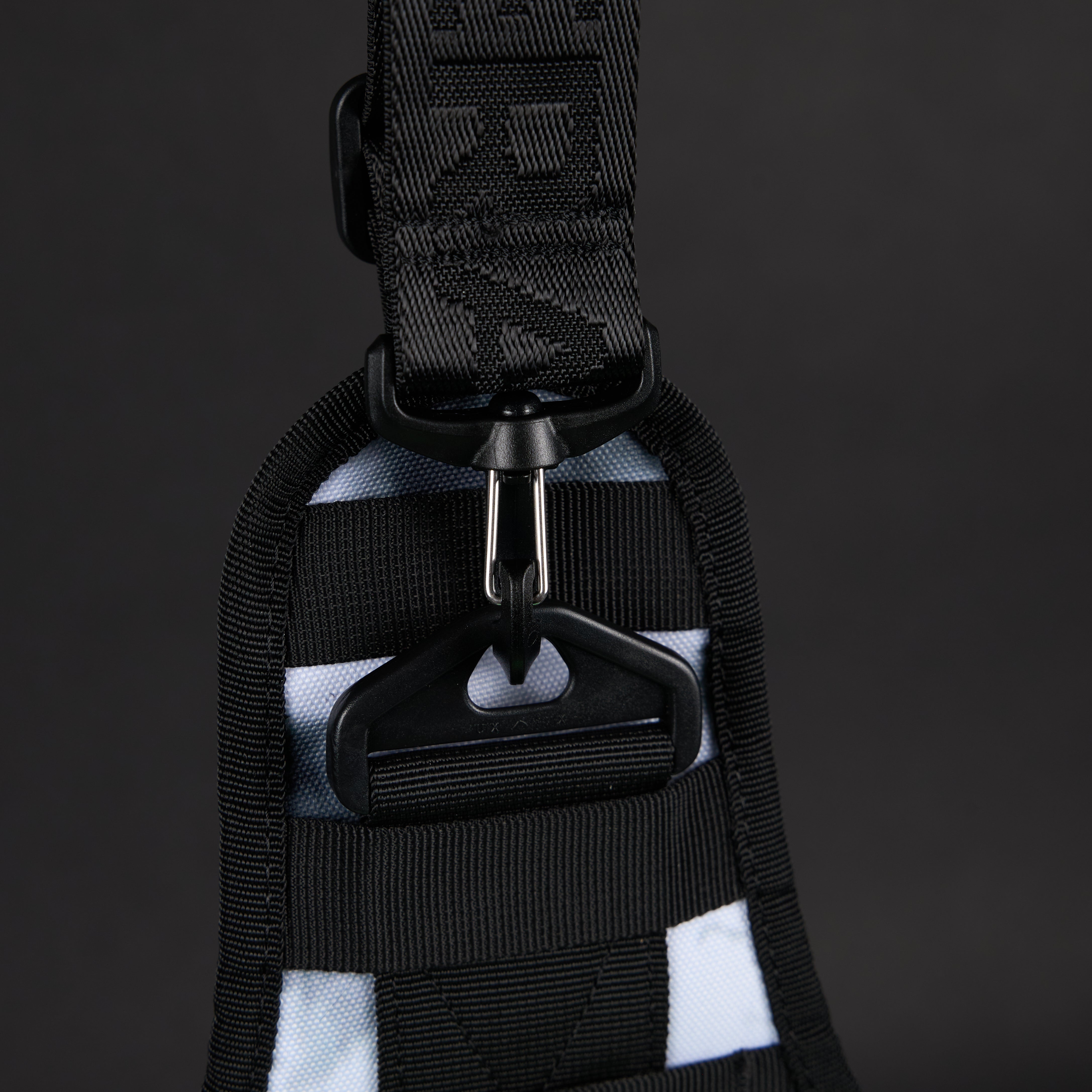 9L Tactical Sling Bag Graffiti Green