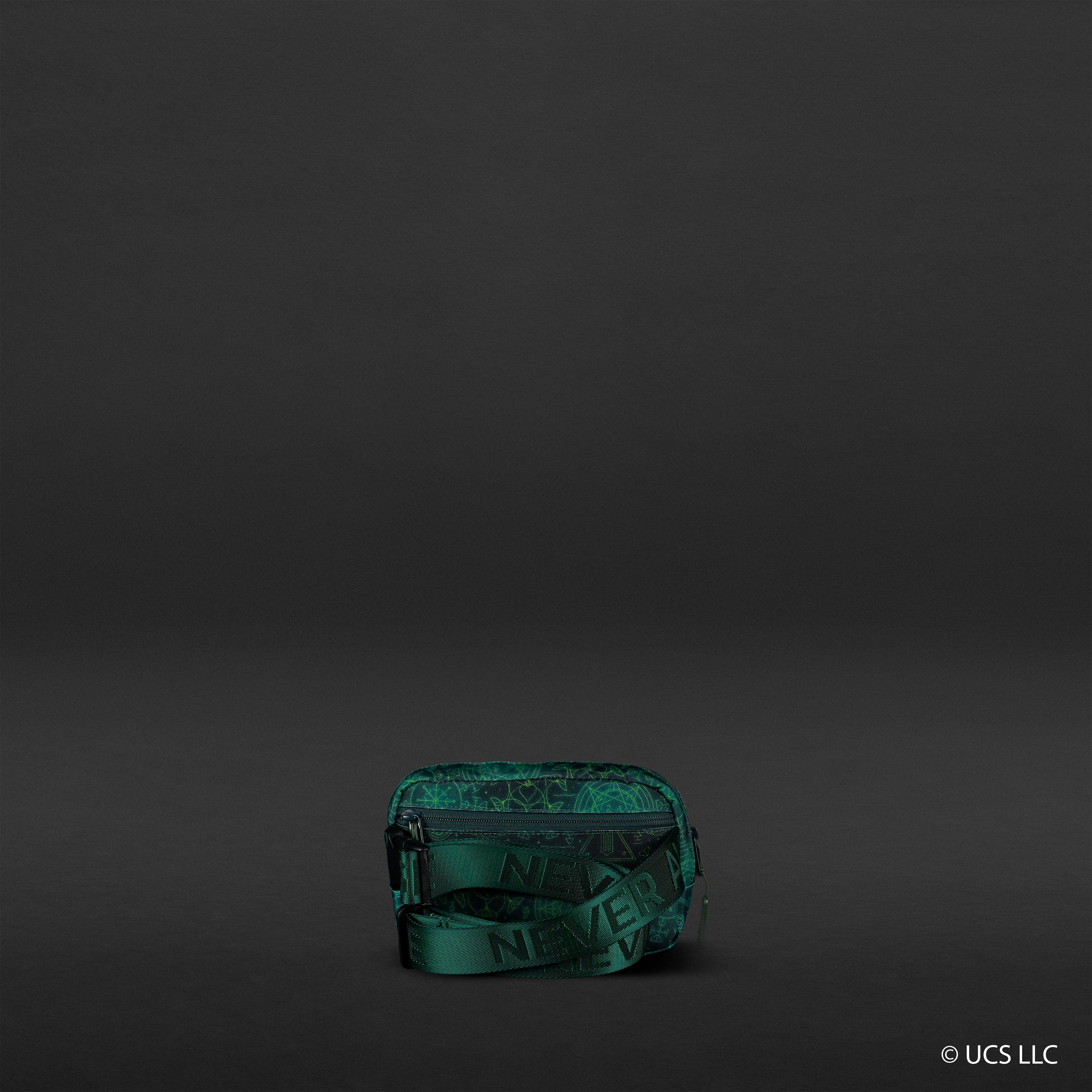 1.5L Crossbody Pack WICKED Elphaba