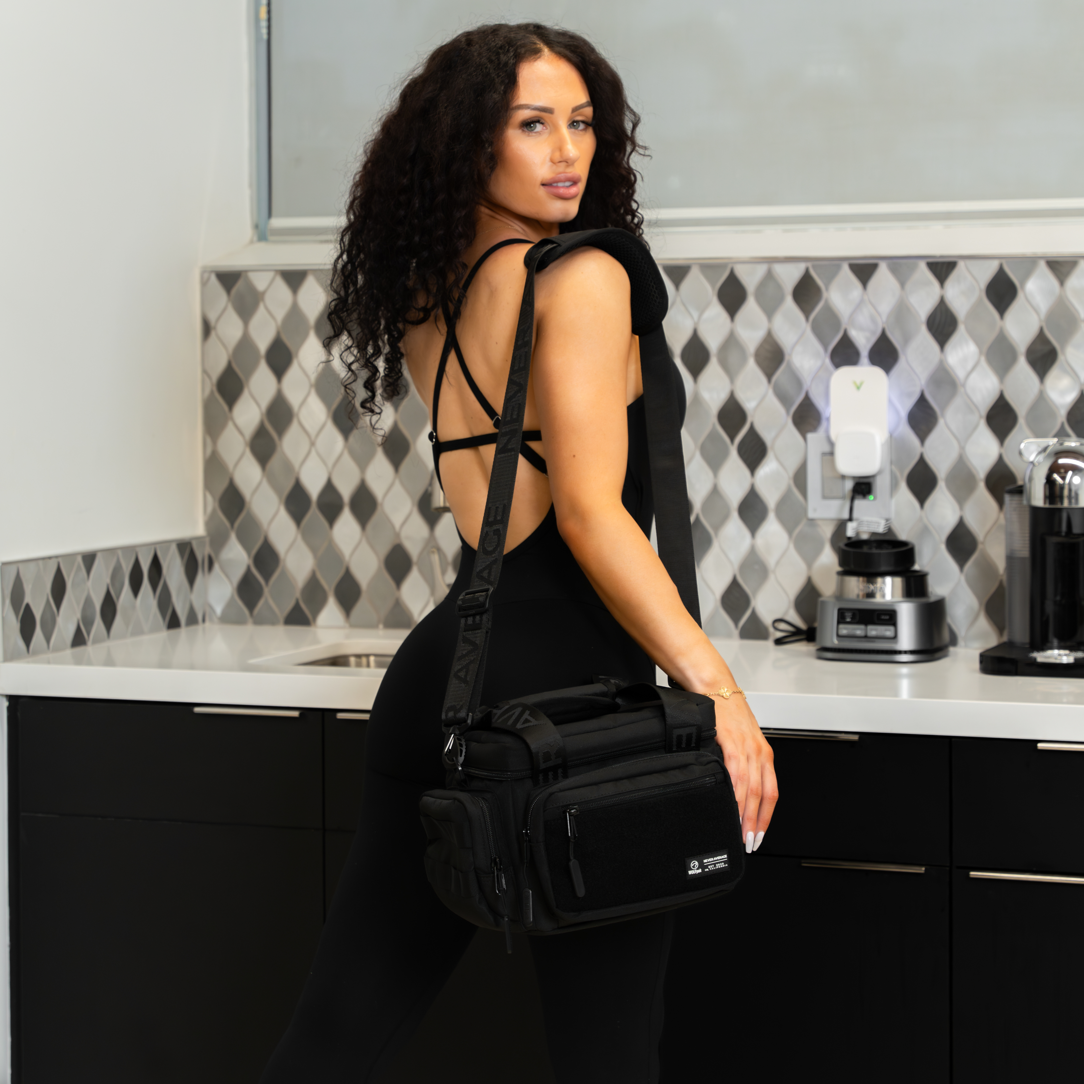 Mini boîte à lunch tactique Alpha Black 9L