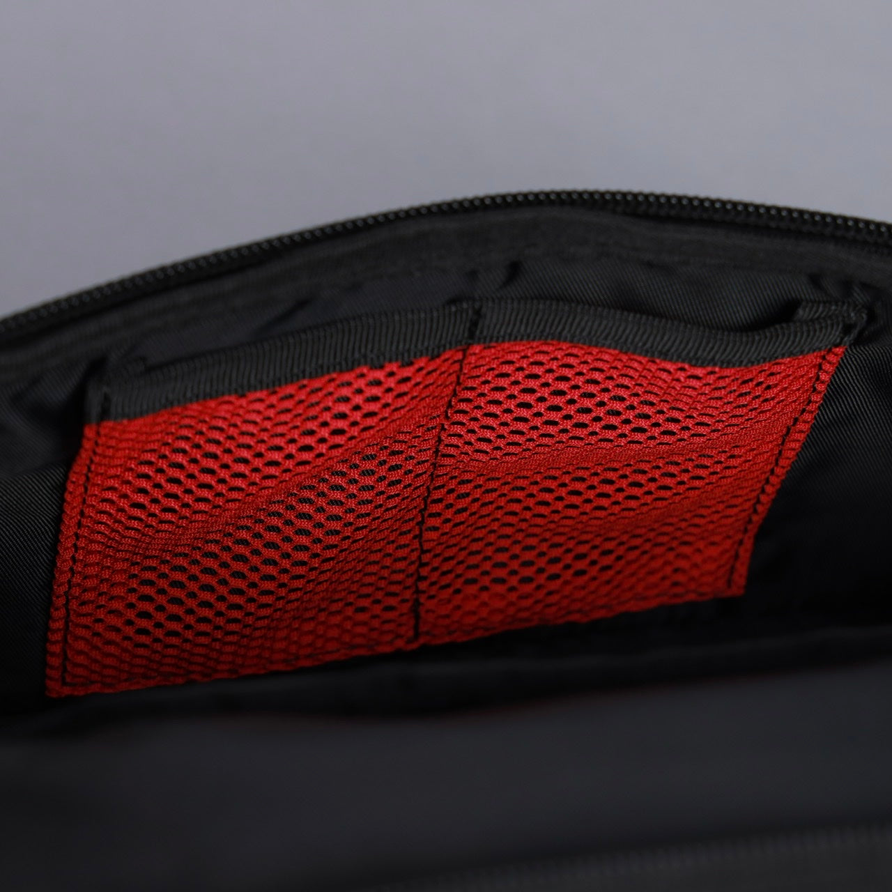 Fanny Pack Timber Wolf Savage Red