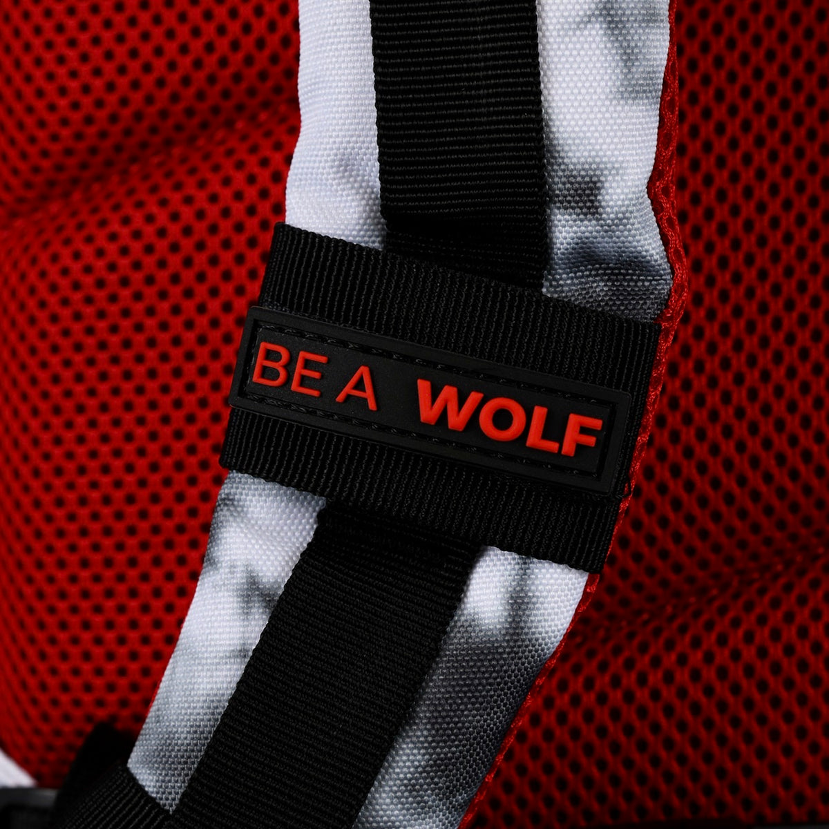45L Rucksack Timber Wolf Savage Red