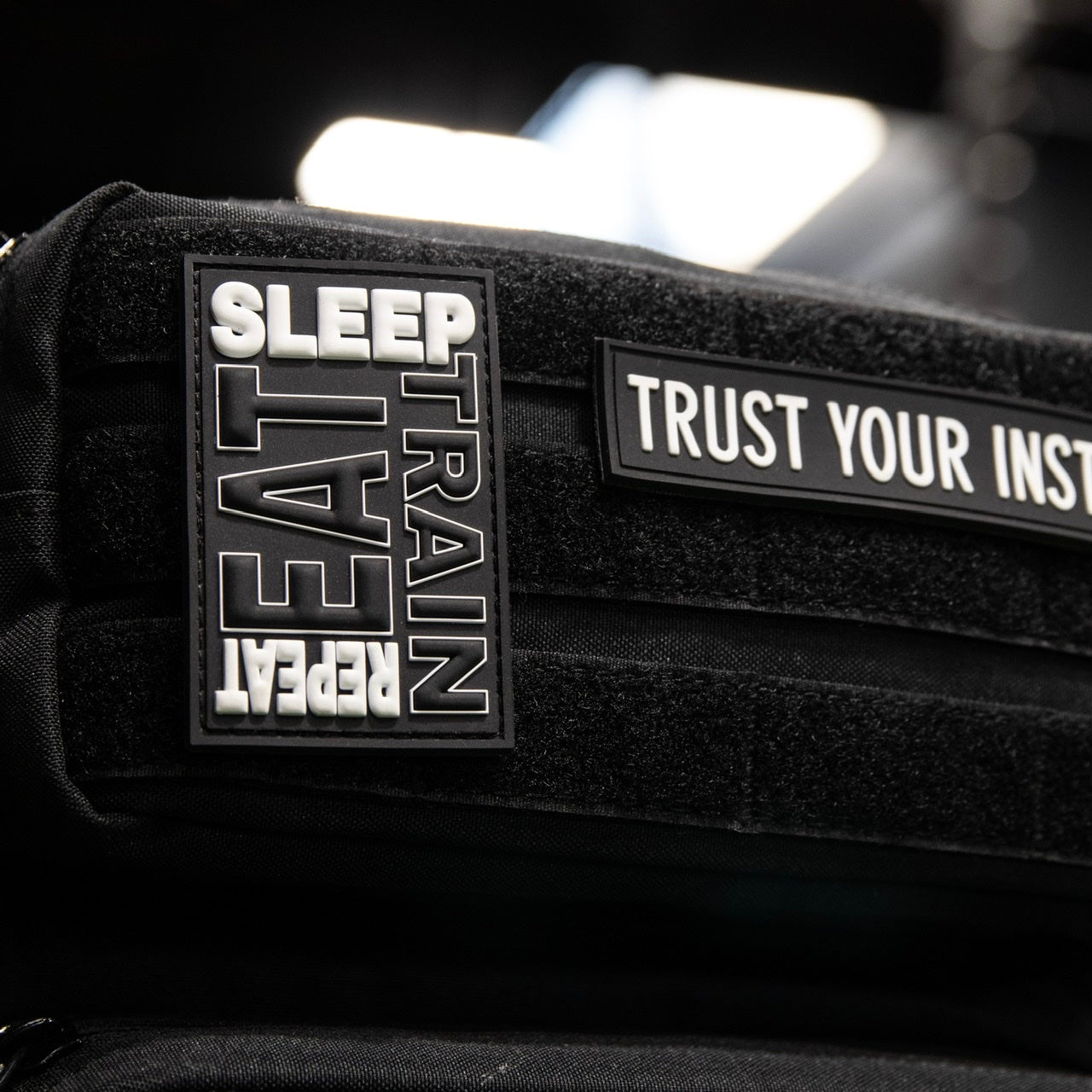 食べて寝て電車を繰り返す