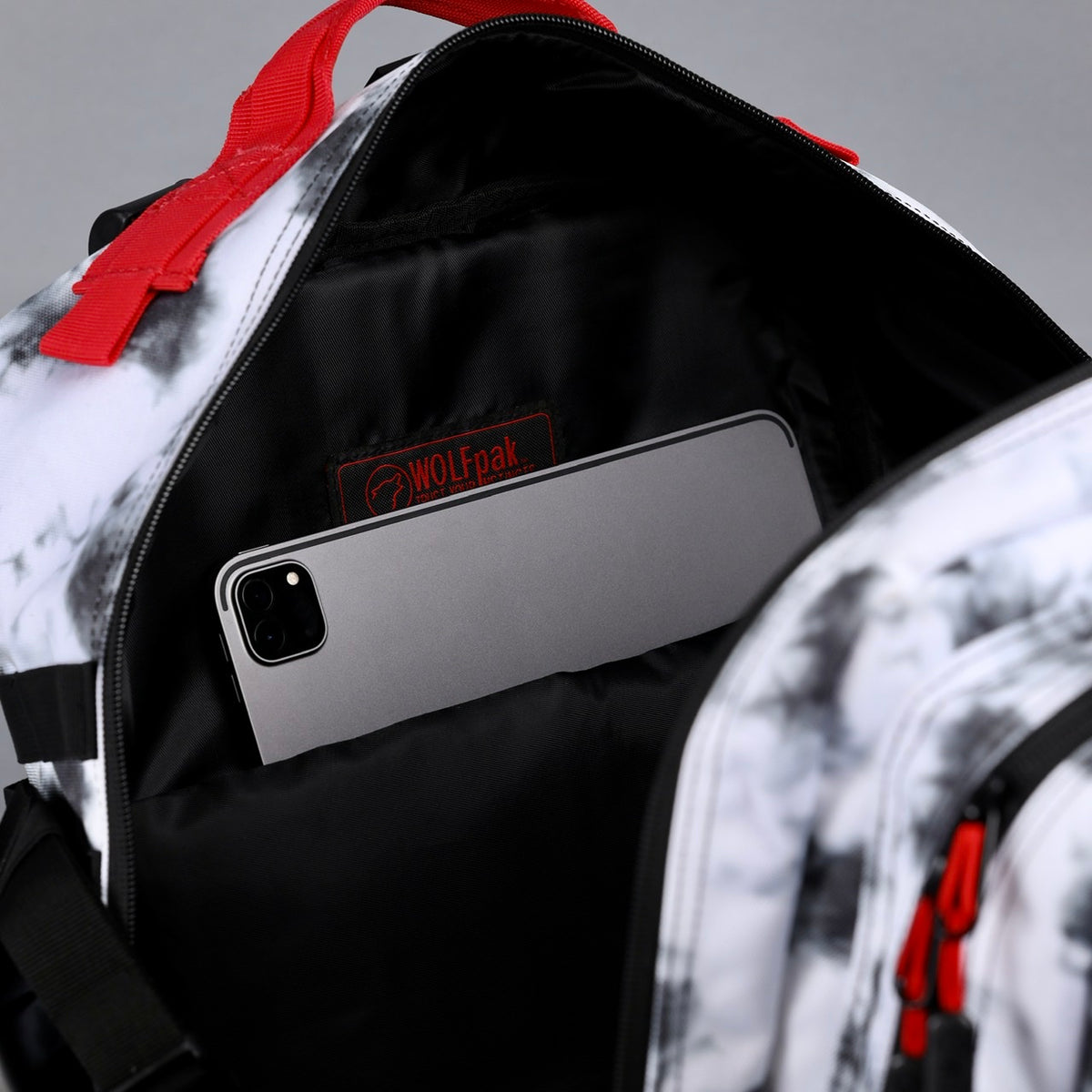 45L Rucksack Timber Wolf Savage Red