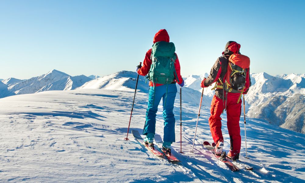 4 Things To Keep in Your Skiing Backpack