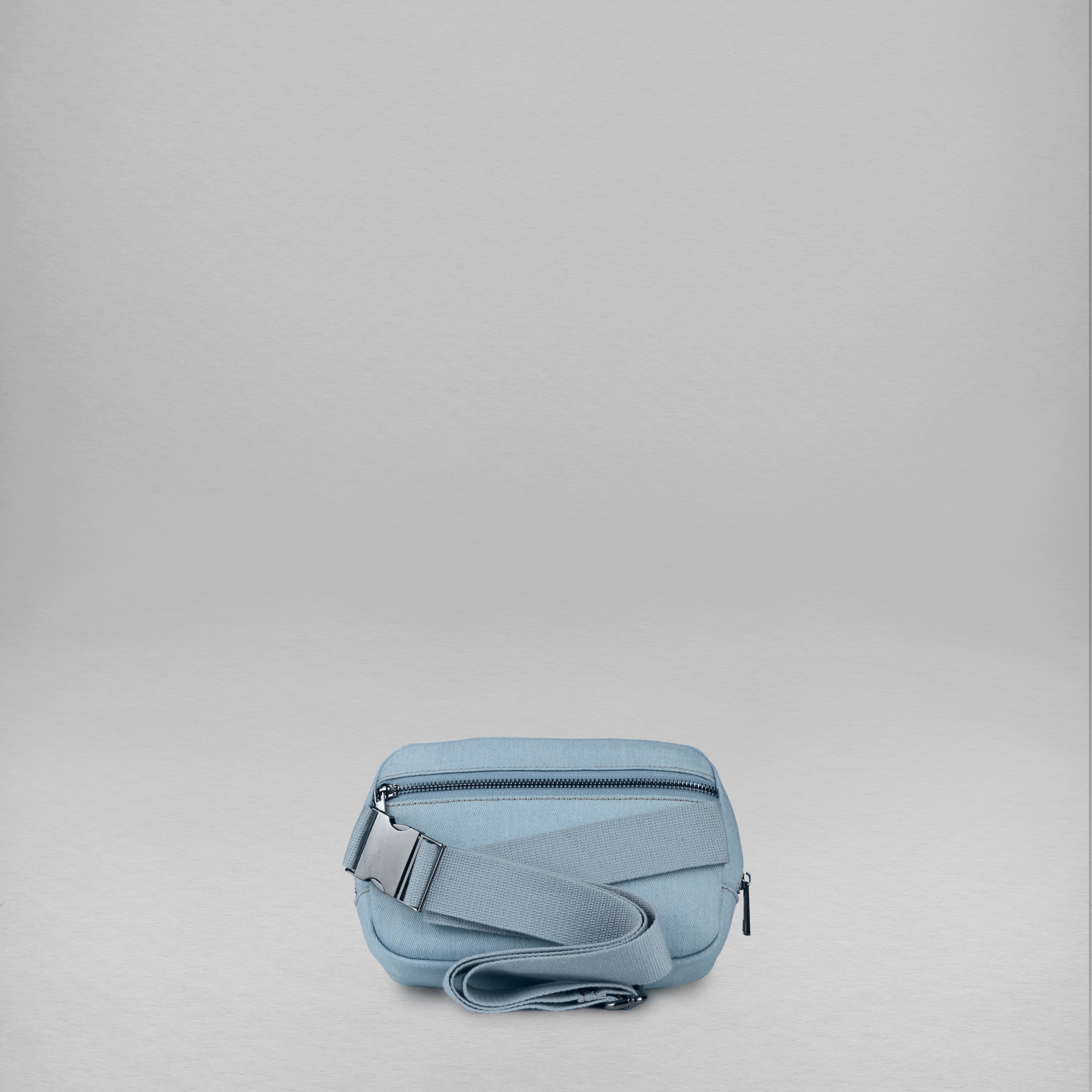 1.5L Crossbody Pack Classic Denim