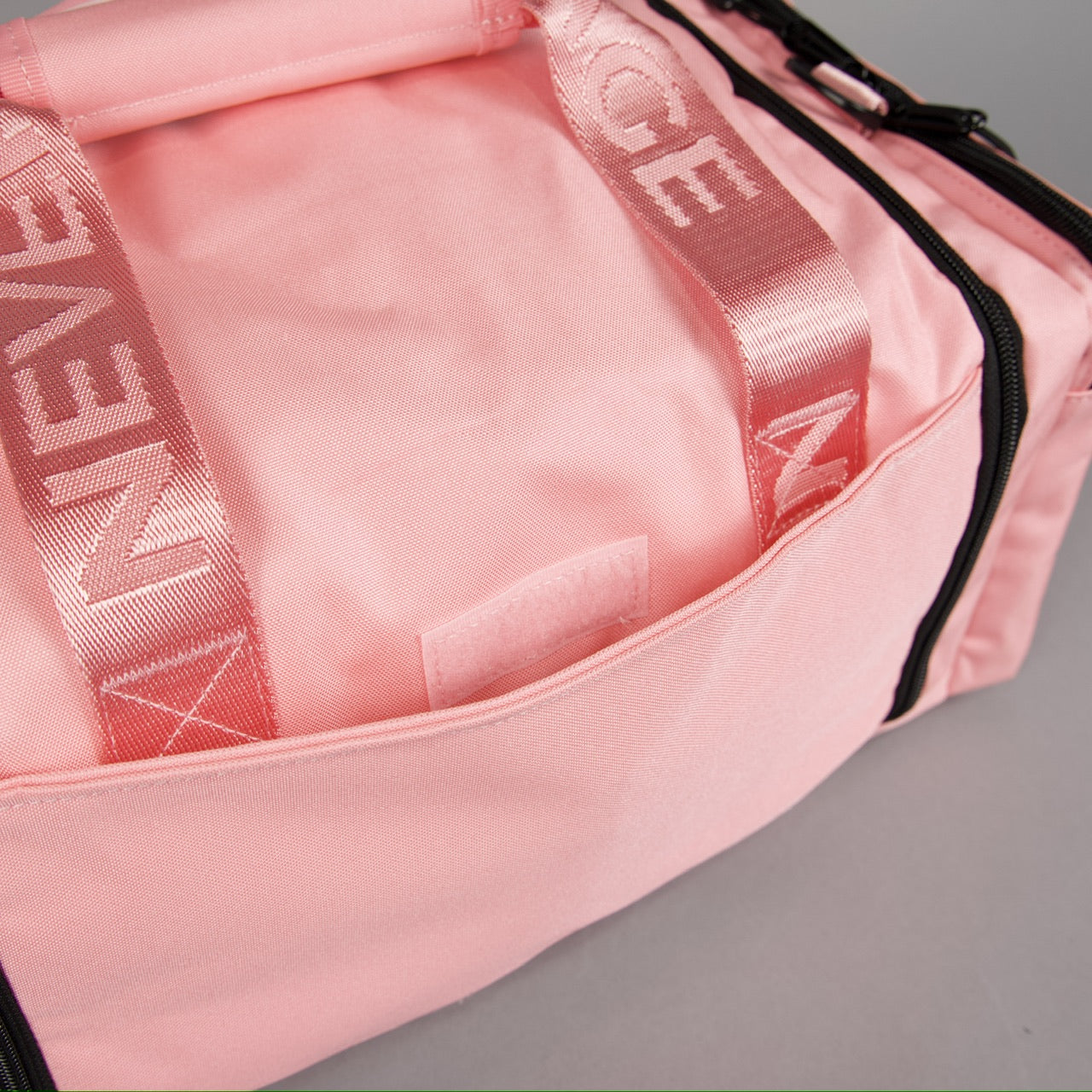 20L Mini Duffle Bag Knockout Pink