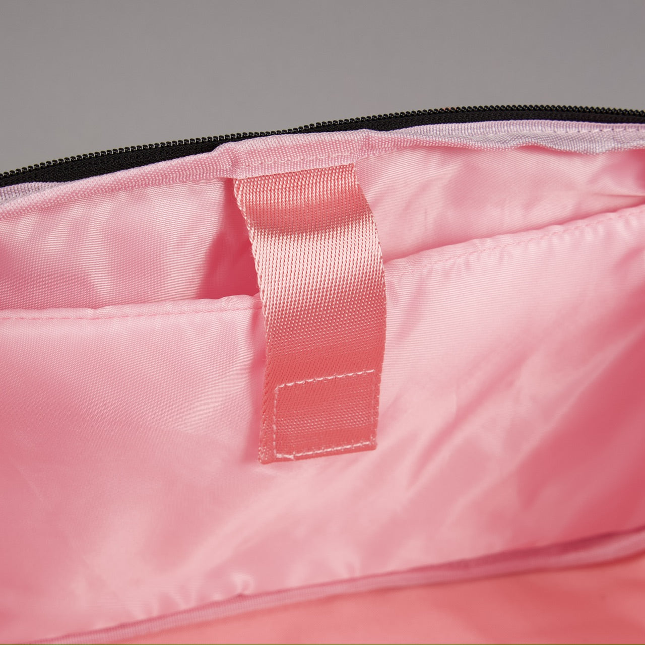 20L Mini Duffle Bag Knockout Pink