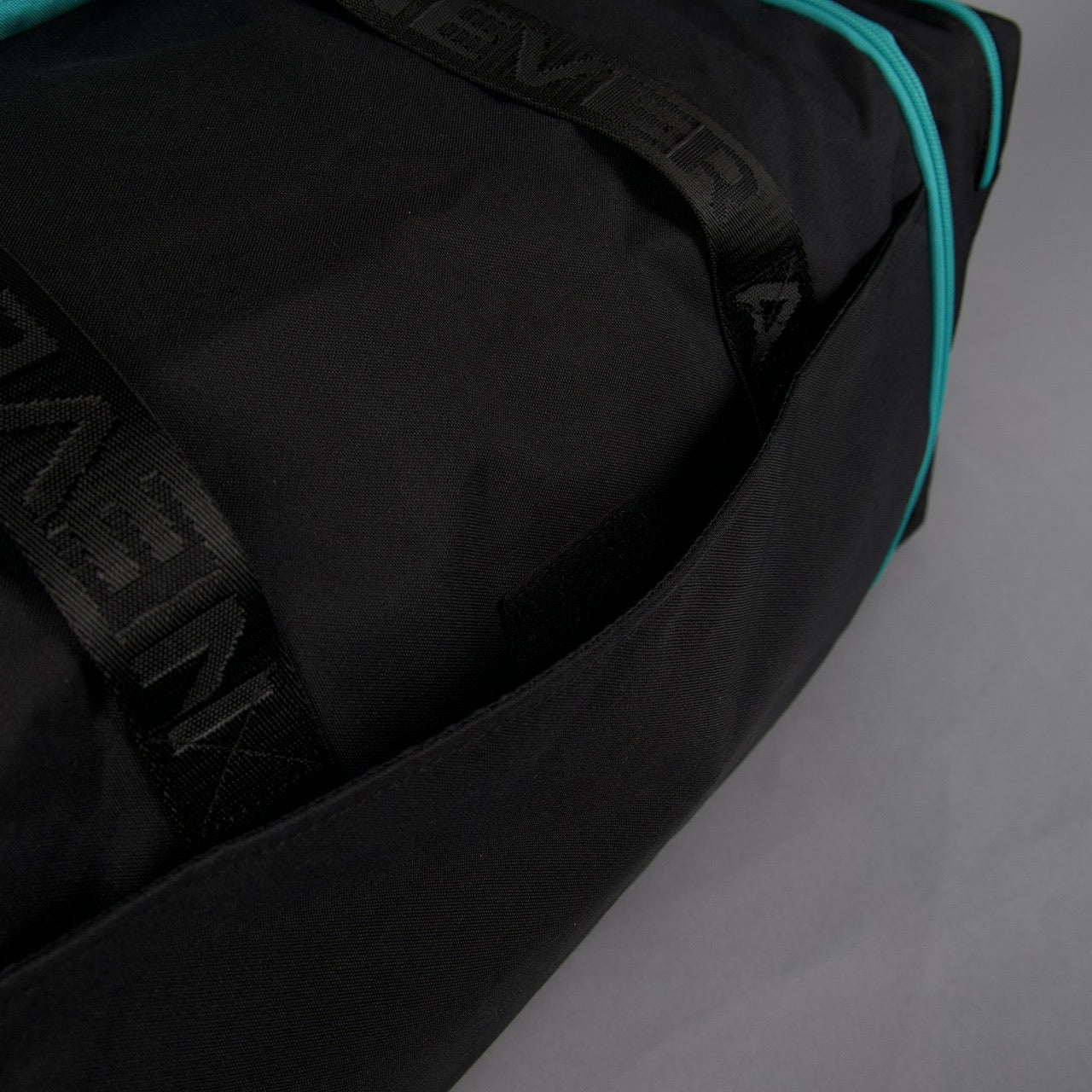 40L Ultimate Duffle Bag Fierce Aqua