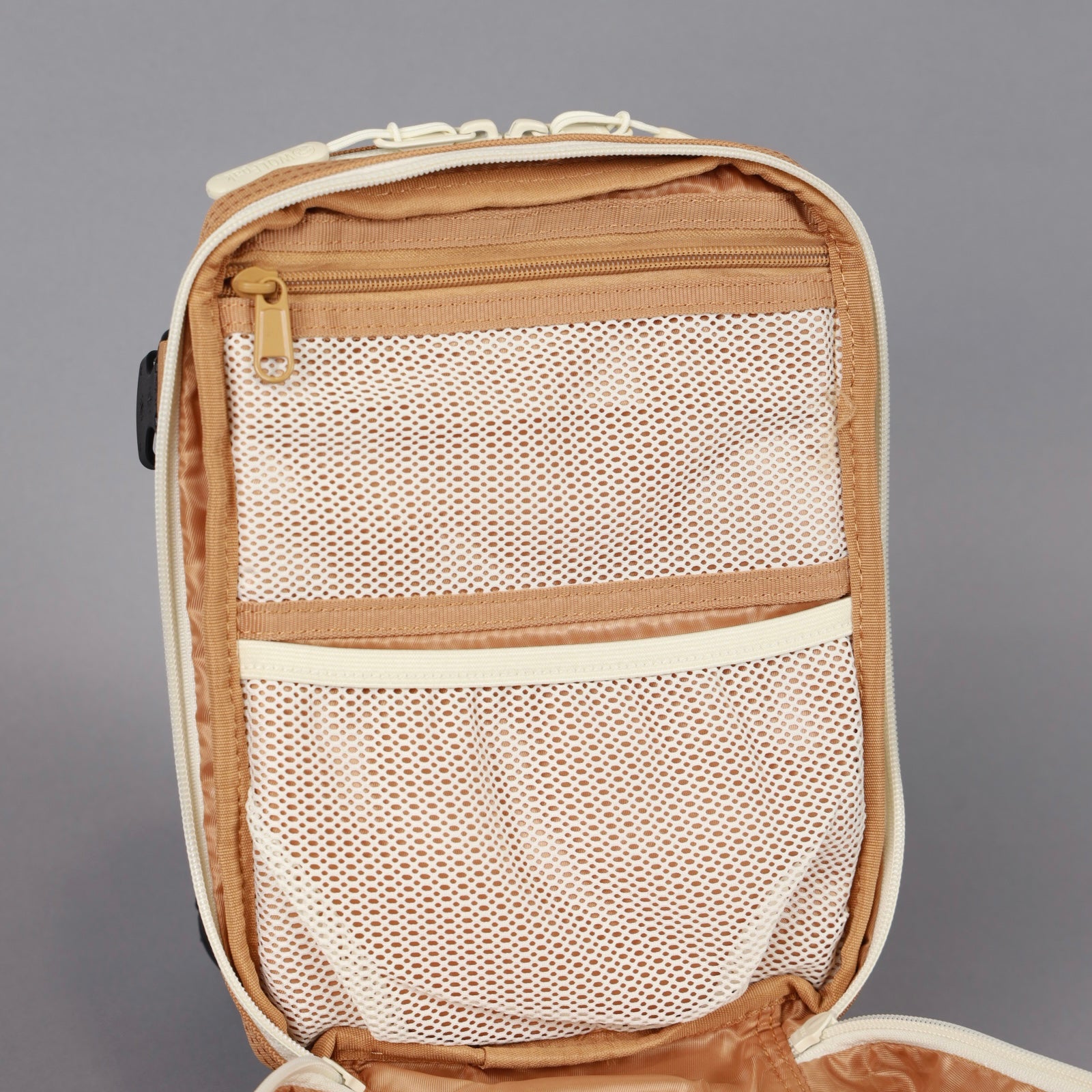 9L Backpack Mini Bombshell Sportswear Caramel