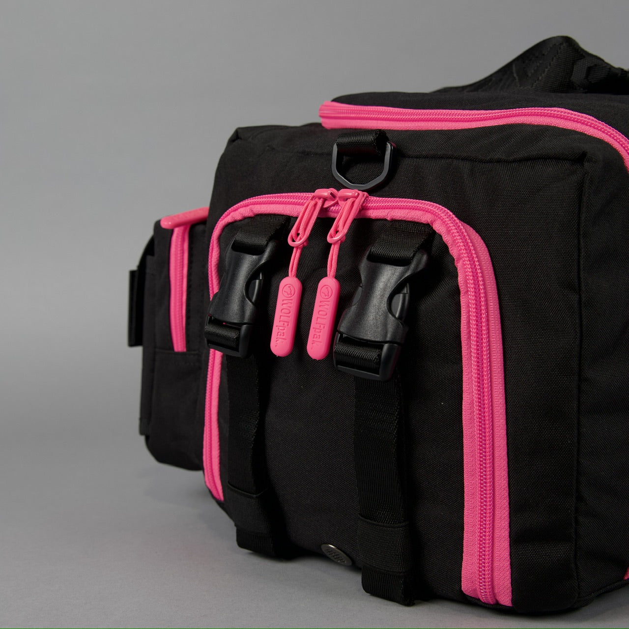 30L Perfect Duffle Bag Neon Pink