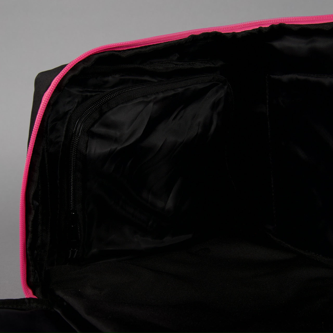 30L Perfect Duffle Bag Neon Pink