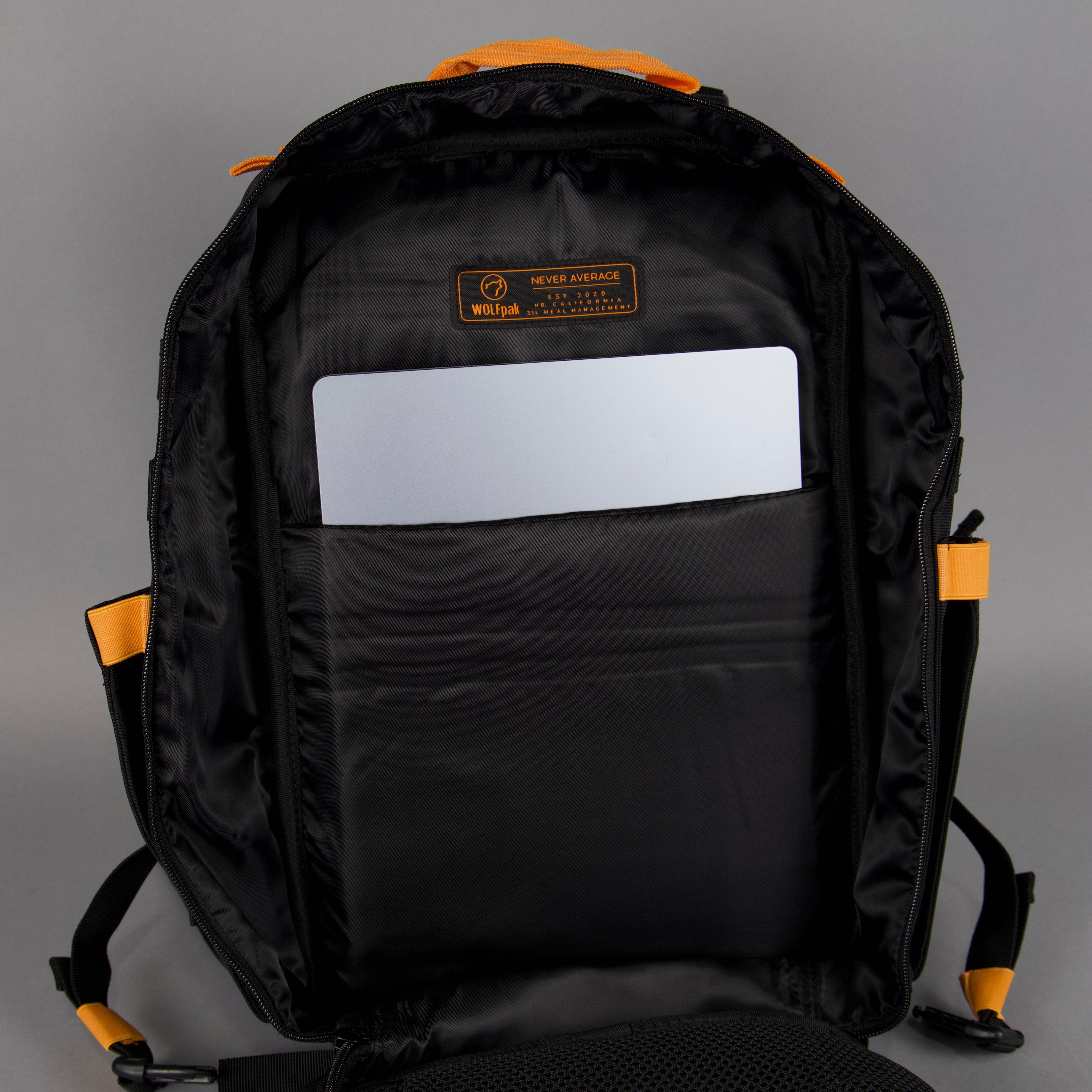 35L Alpha Black con detalles en naranja y blanco Gestión de preparación de comidas