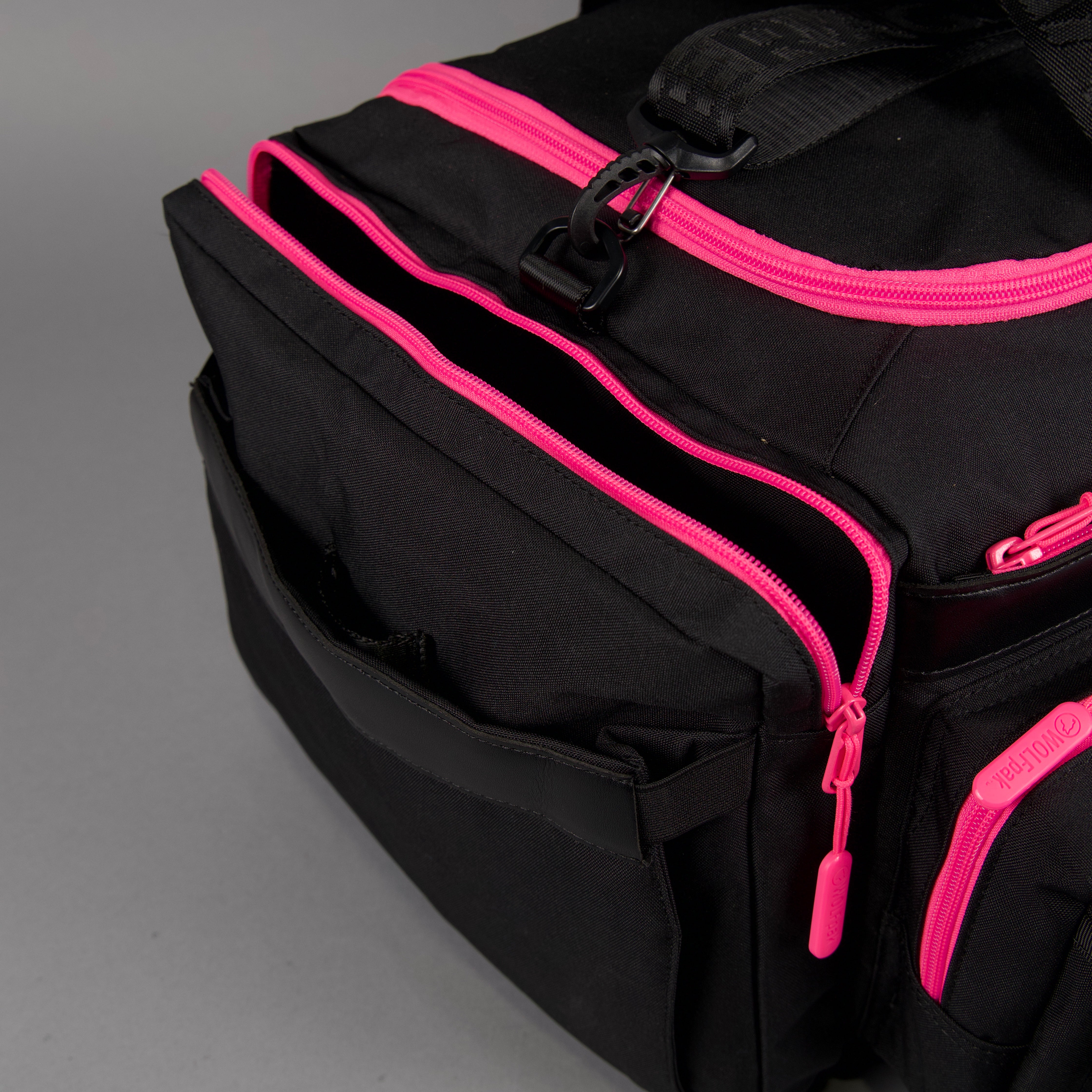 40L Ultimate Duffle Bag Pink Venom