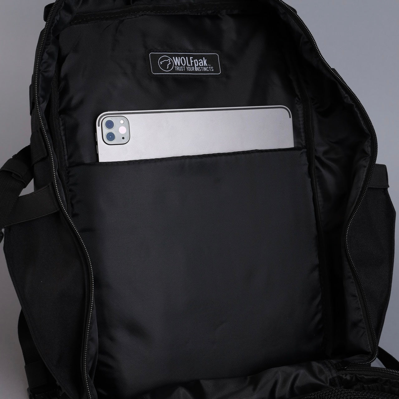 35L Rucksack Black Venom