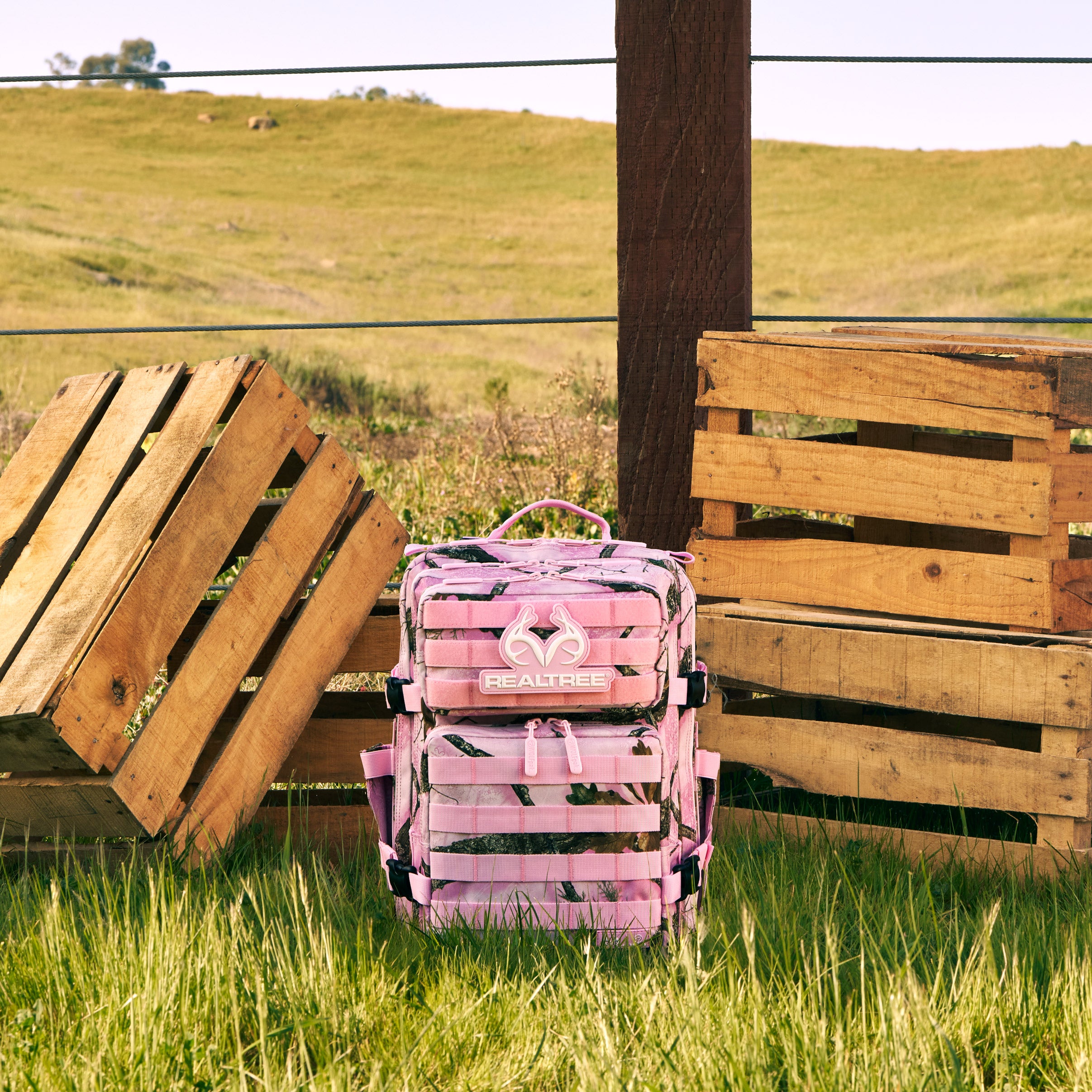 25L Backpack Realtree Flushing Pink PREVIEW