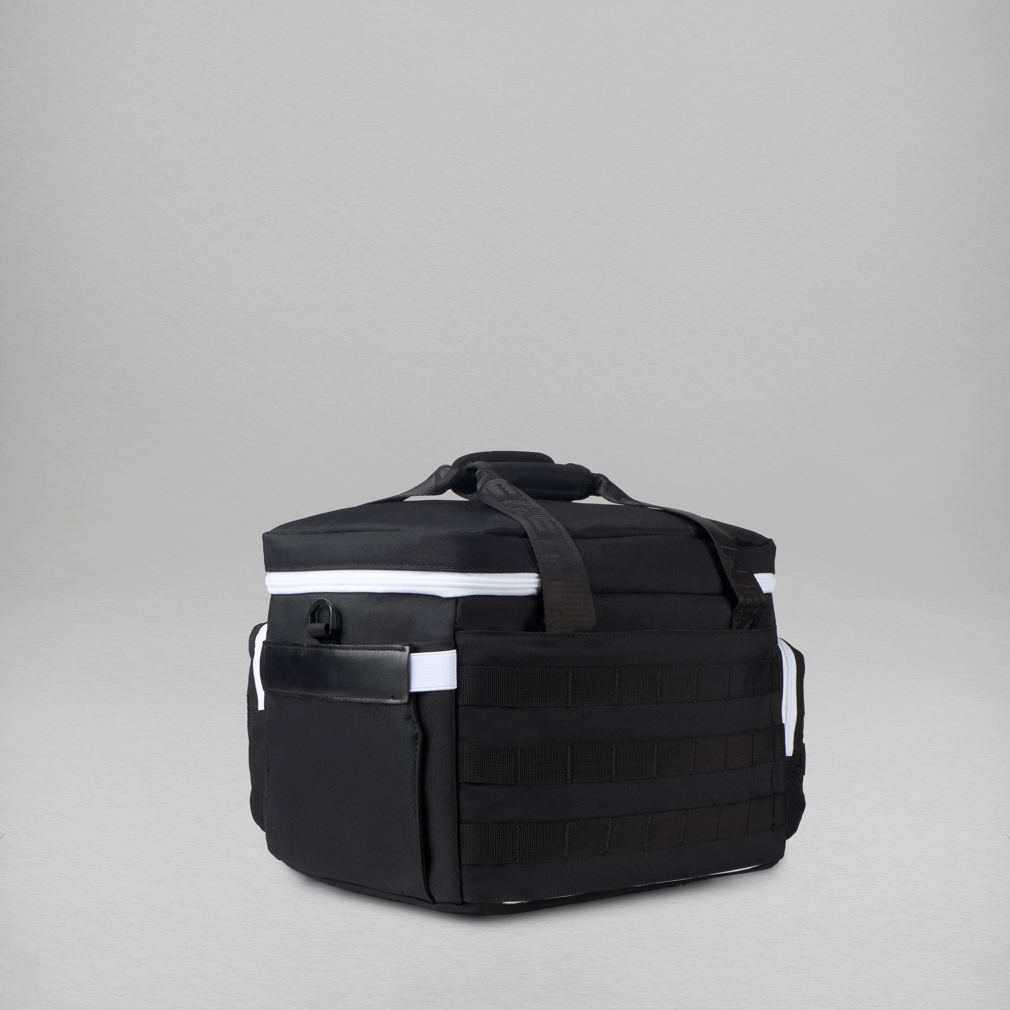 Boîte à lunch tactique Alpha noire avec accents blancs de 20 L