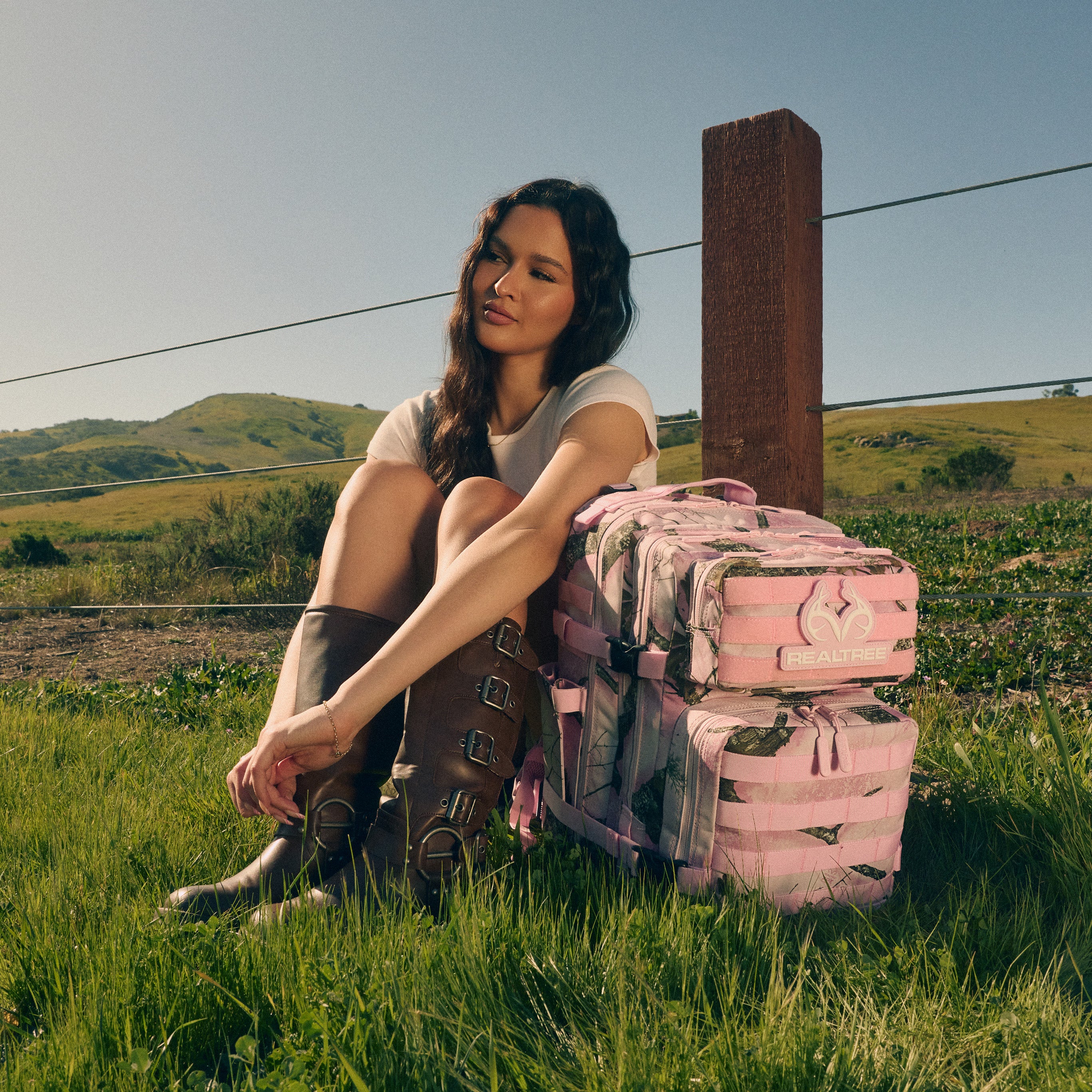 35L Realtree APX Flushing Pink Meal Prep Management PREVIEW