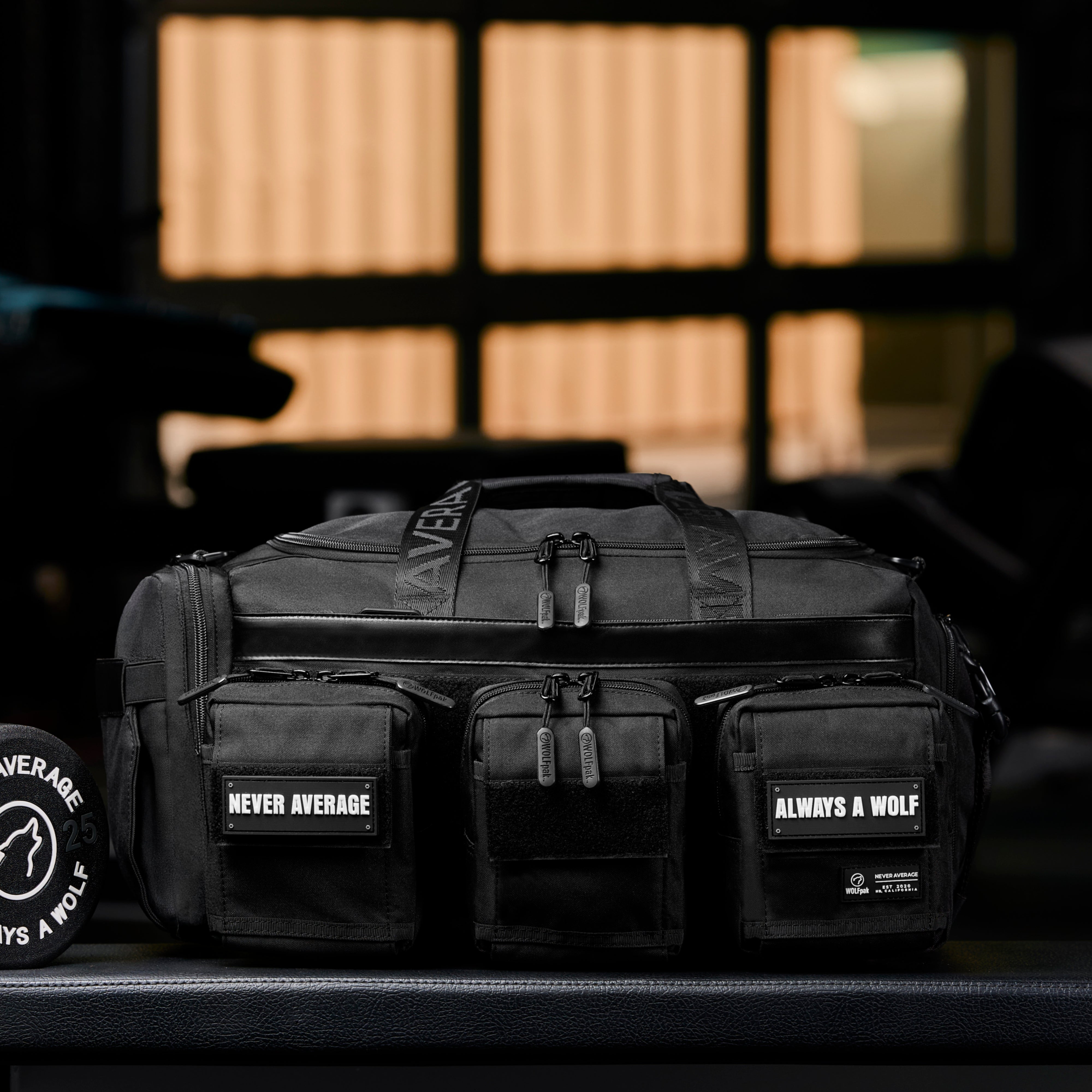 Sac de sport Alpha Black 30L Perfect (3 poches avec fermeture velcro sur le devant)