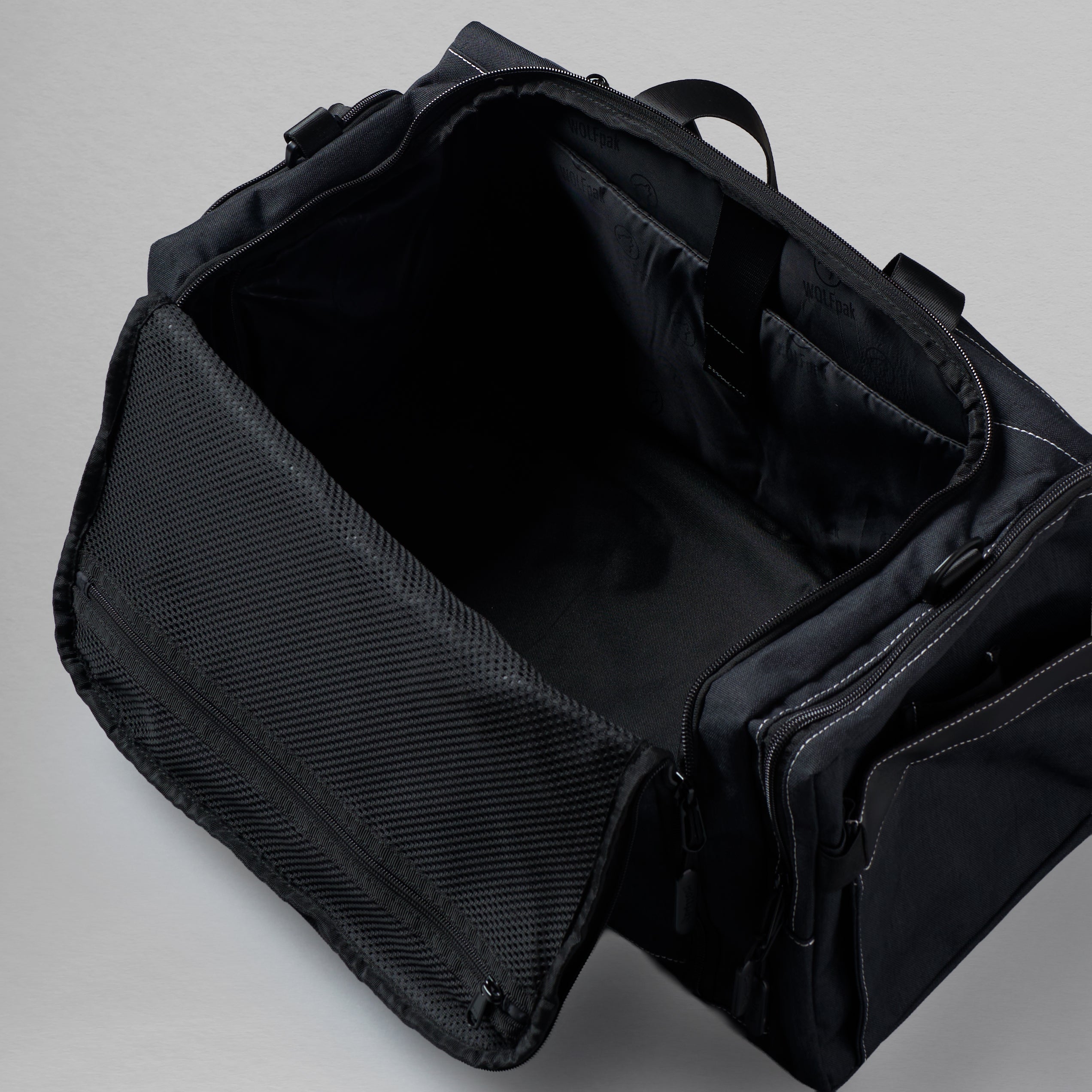 30L Perfect Duffle Bag Deathwing Preview