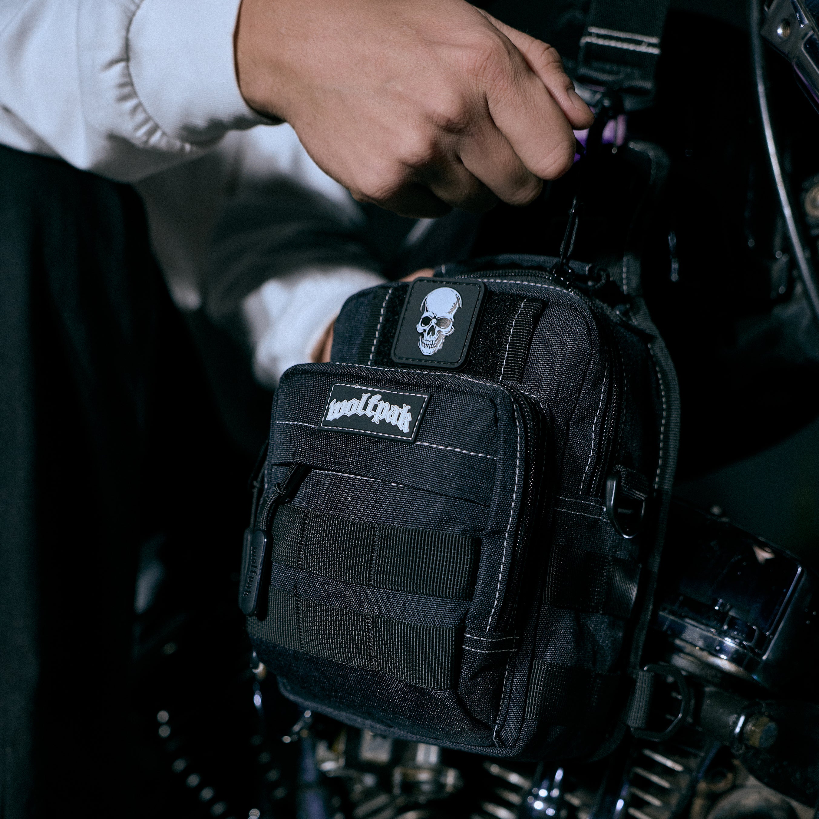 4L Mini Tactical Sling Bag Deathwing Preview