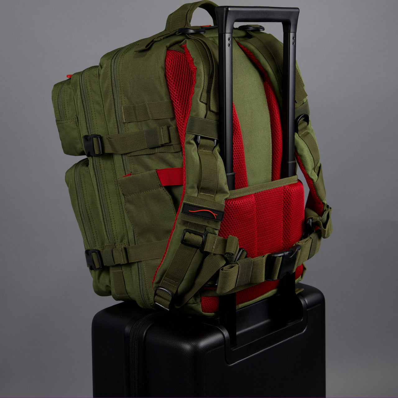 35L Backpack Venom Green Meal Management