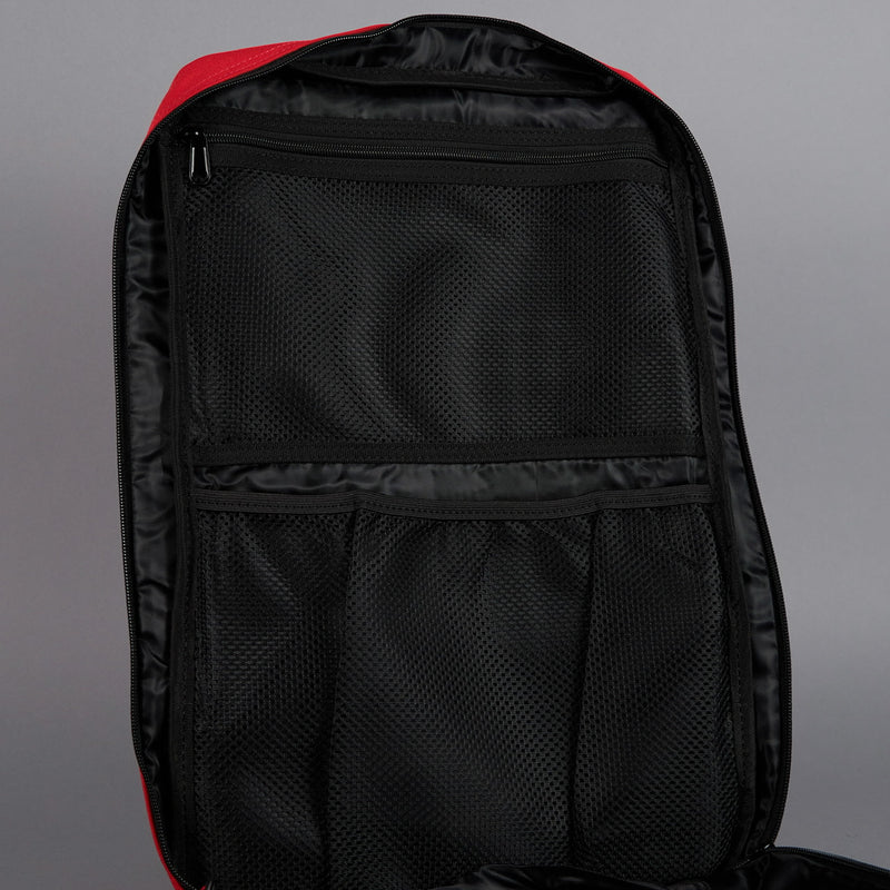 Packs like a suitcase