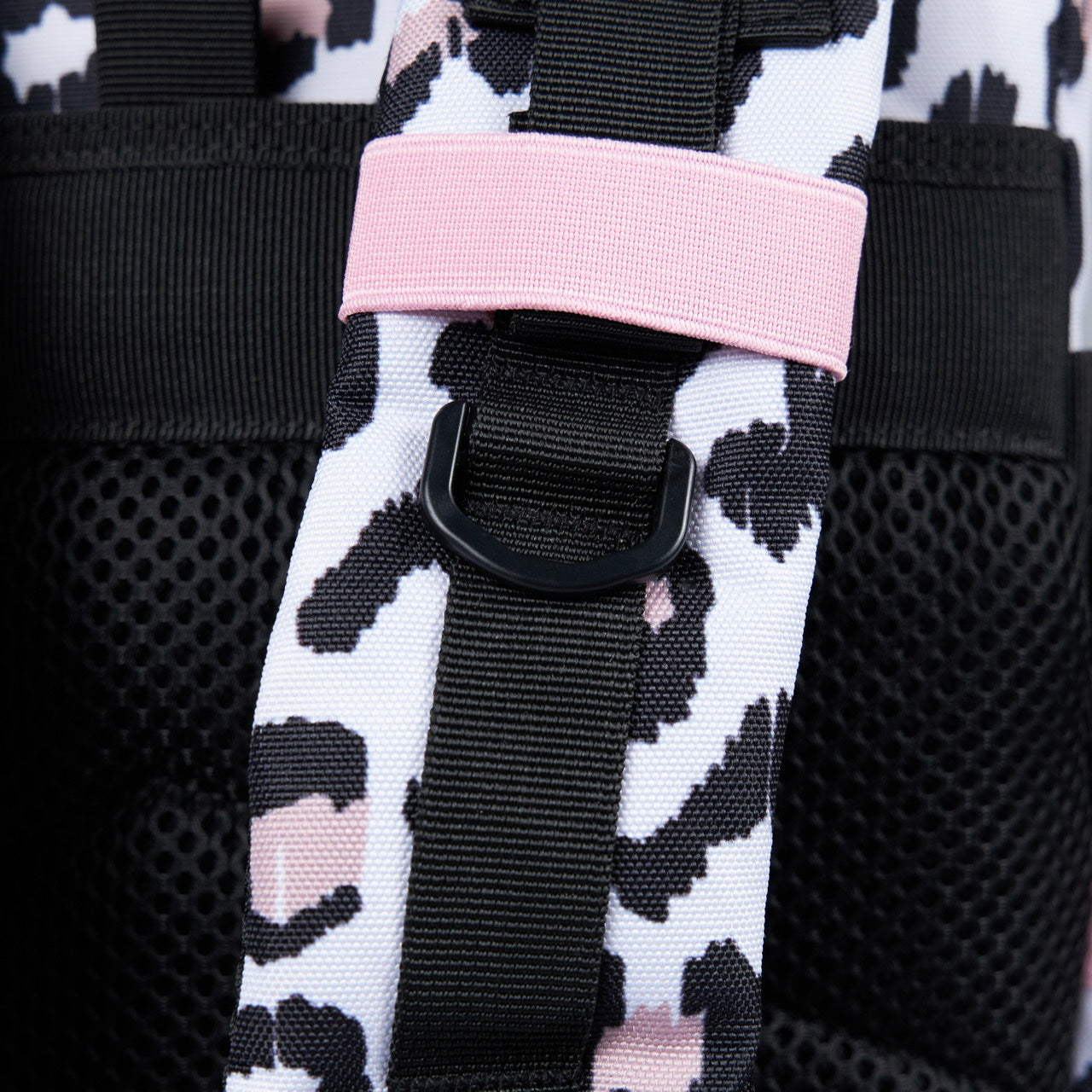 25L Backpack Leopard Pink
